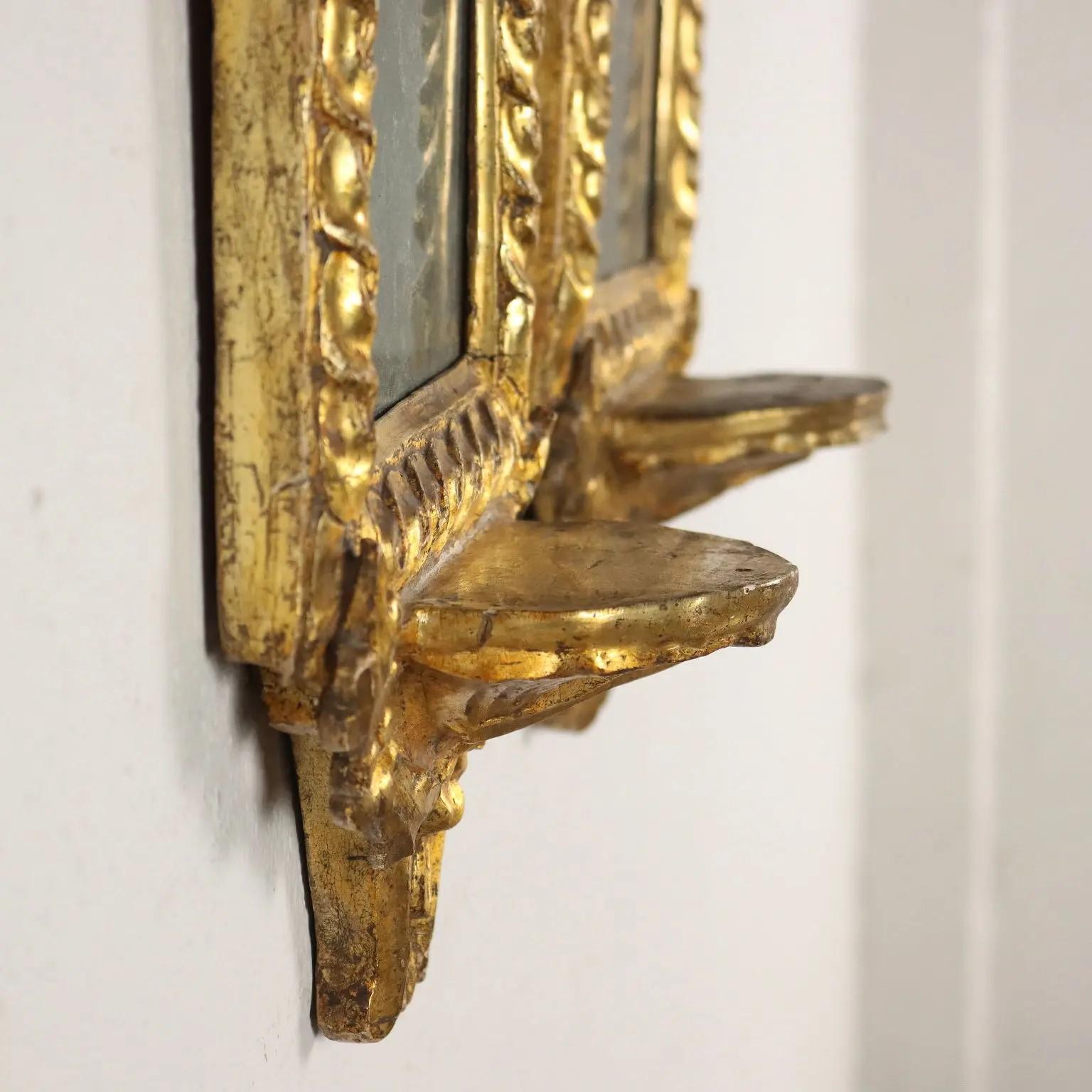 Pair of Italian Neoclassical Giltwood Mirrors - Circa 1780 In Good Condition For Sale In Los Angeles, CA