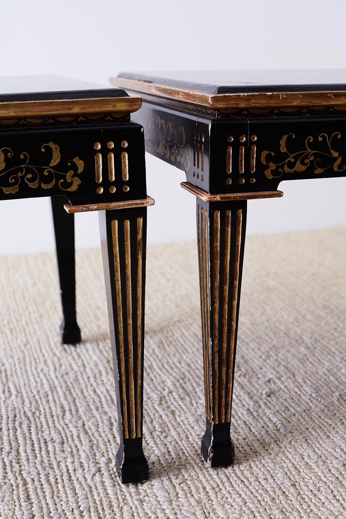 Pair of Italian Neoclassical Parcel-Gilt Lacquered Drink Tables 4