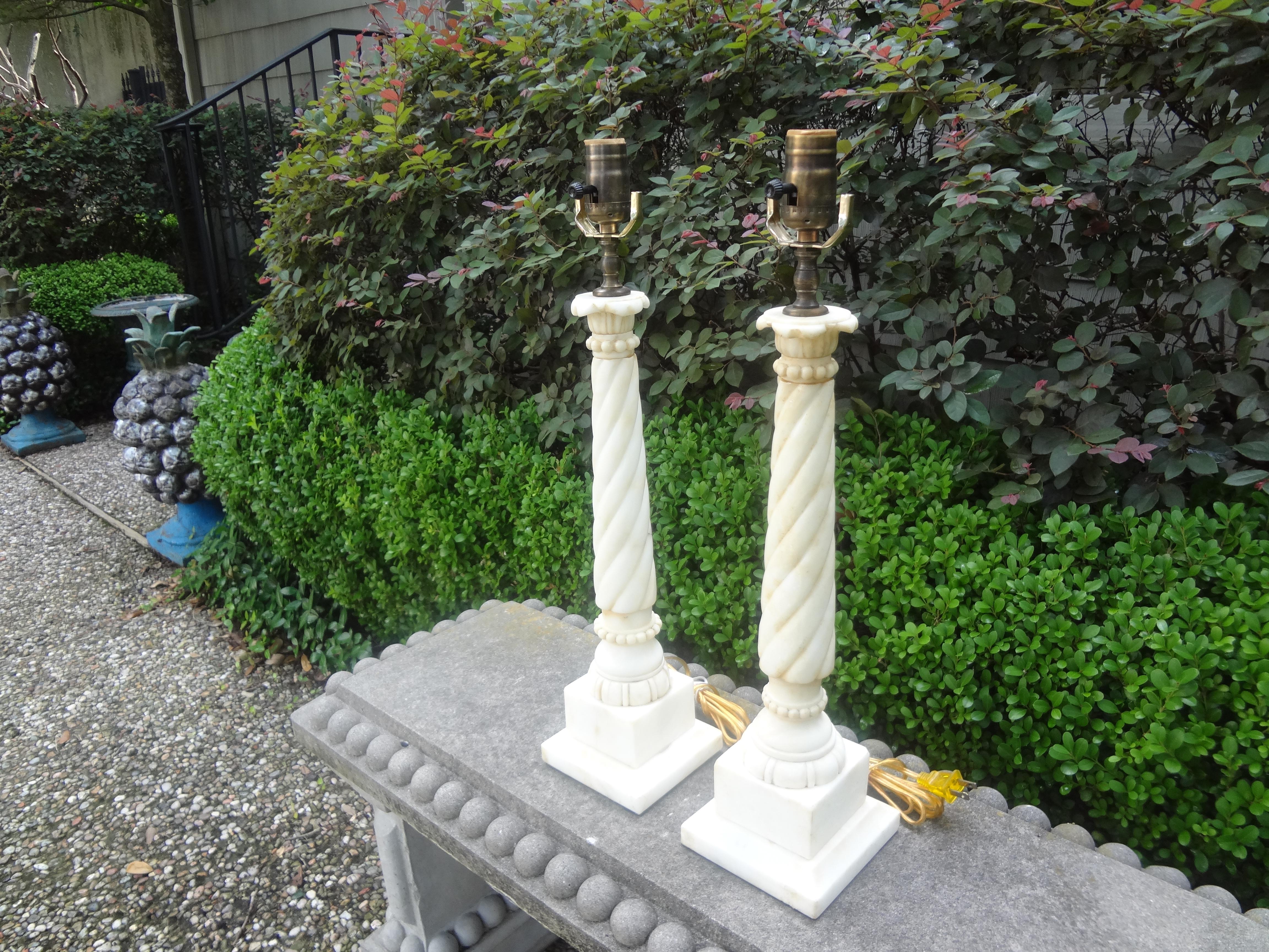 Pair of Italian Neoclassical Style Corinthian Column Alabaster Lamps 5