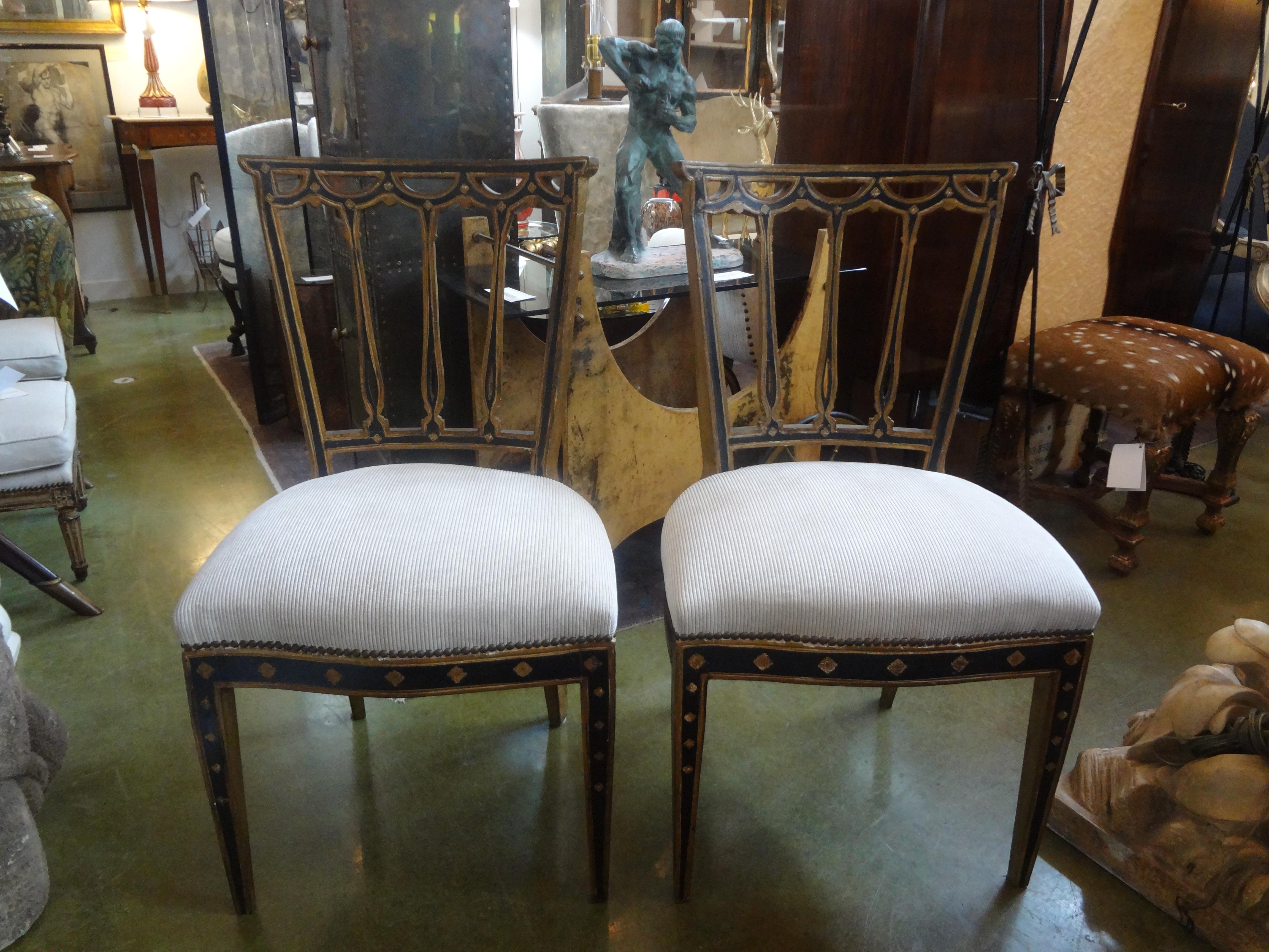 Pair of Italian Neoclassical Style Painted and Giltwood Chairs 11