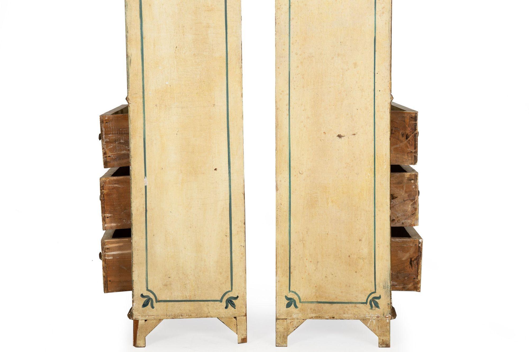 Pair of Italian Neoclassical Style Painted Bookcase Bookshelves Cabinets 5