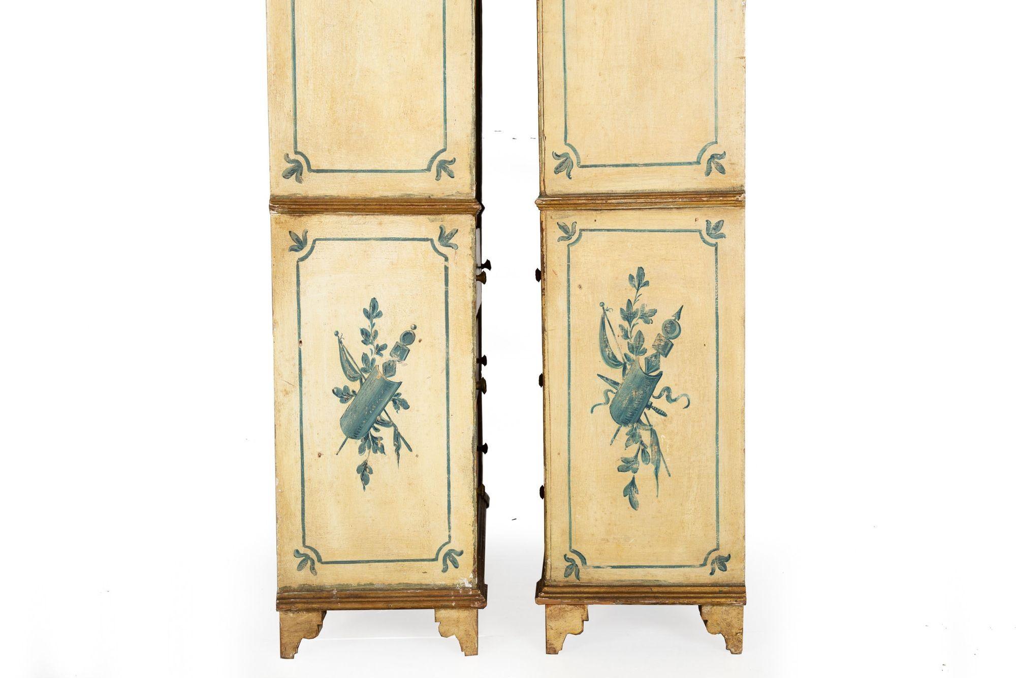 Pair of Italian Neoclassical Style Painted Bookcase Bookshelves Cabinets 3