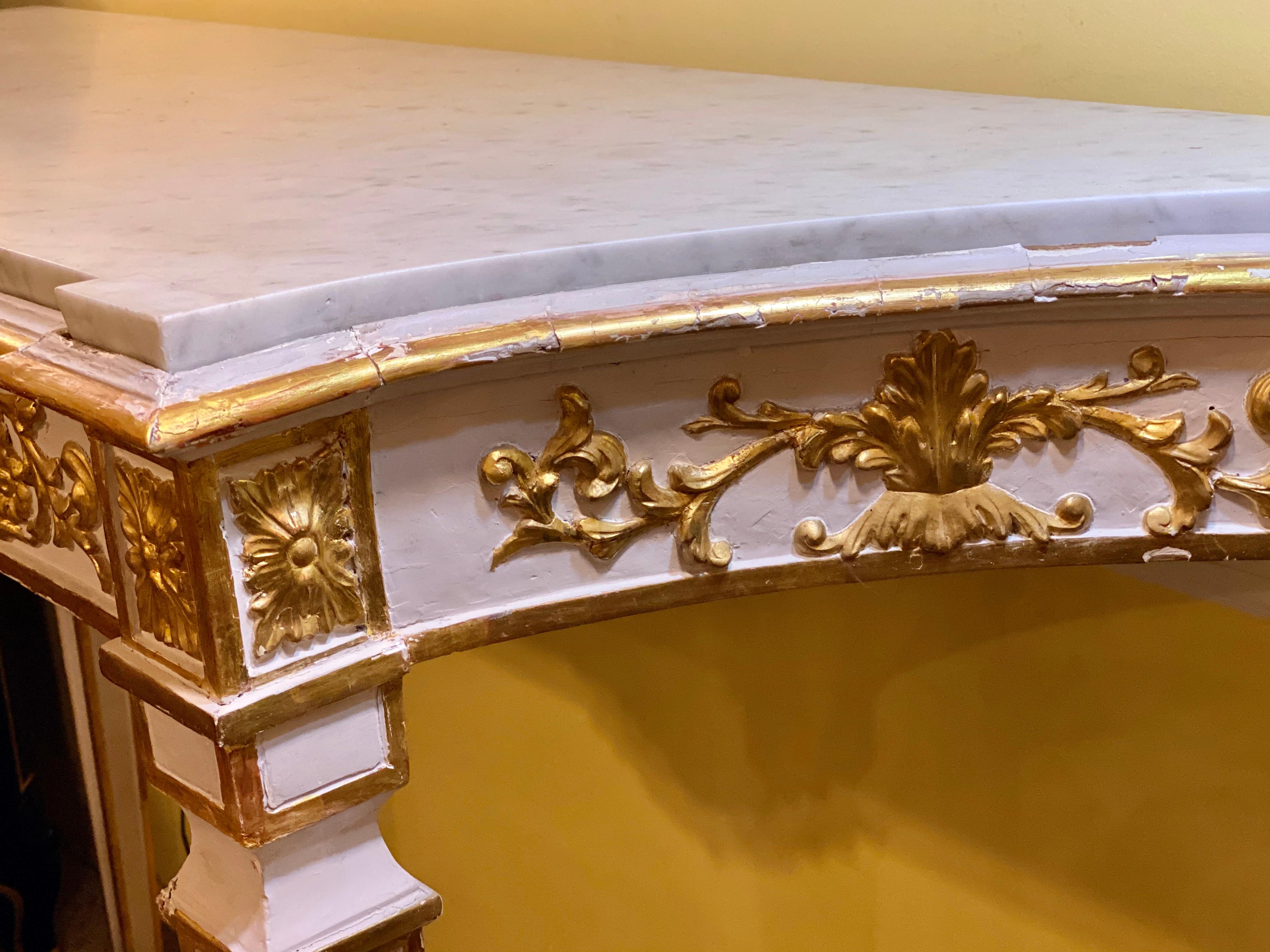 Console Tables Pair Parcel-Gilt and White Painted Italian Neoclassical Style  9
