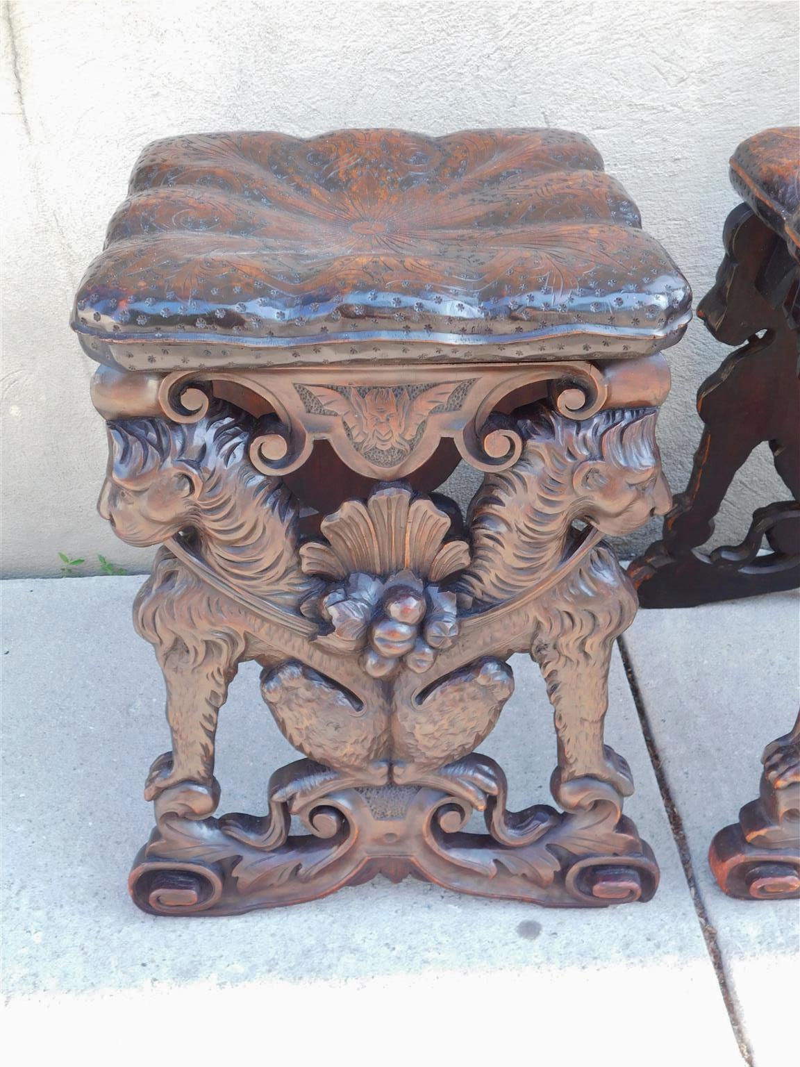 Pair of Italian Neoclassical Walnut Figural Lion Pillow Top Stools, Circa 1810  For Sale 1