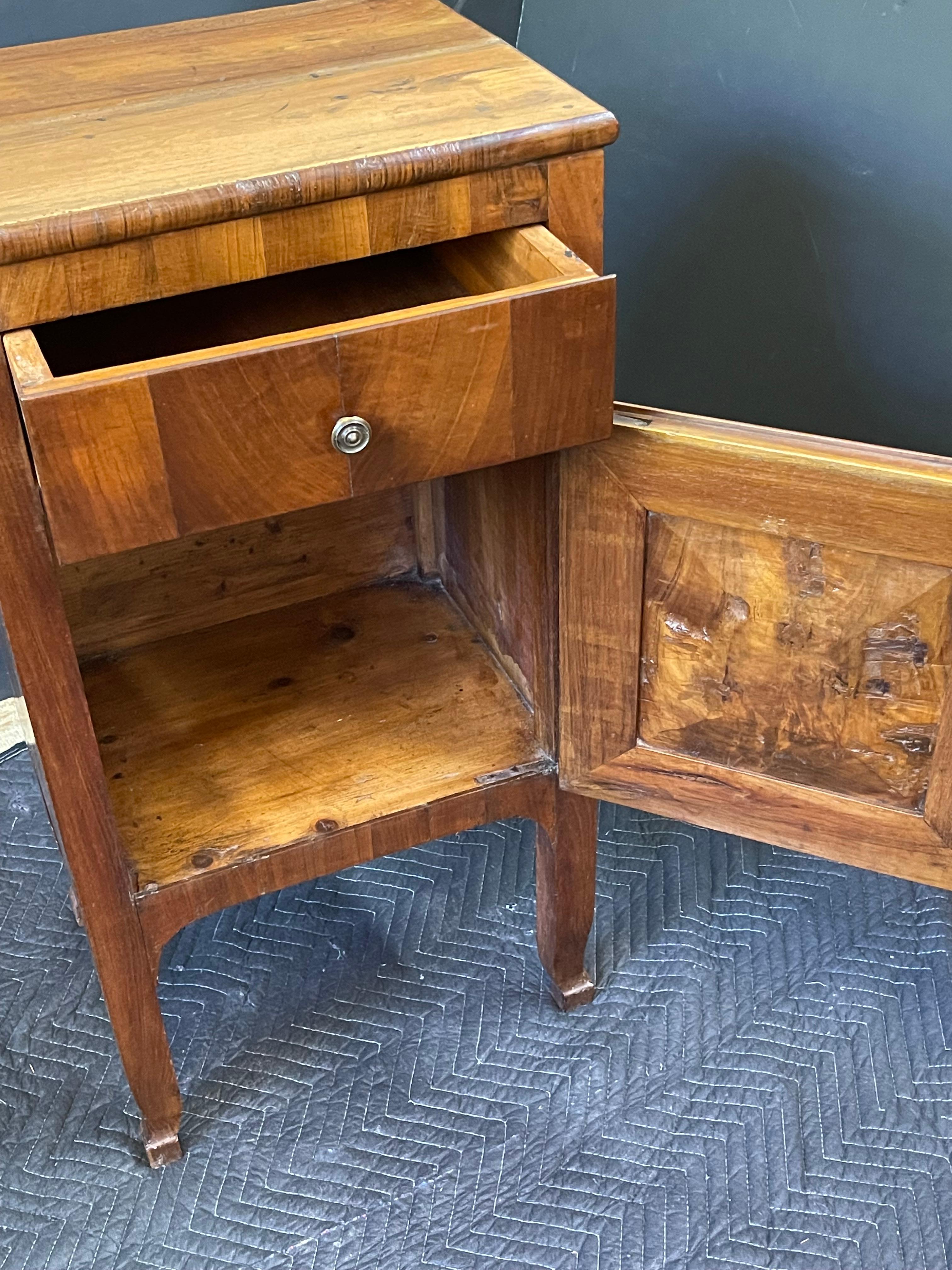 Pair of Italian Neoclassical Walnut Side Cabinets or Nightstands  7
