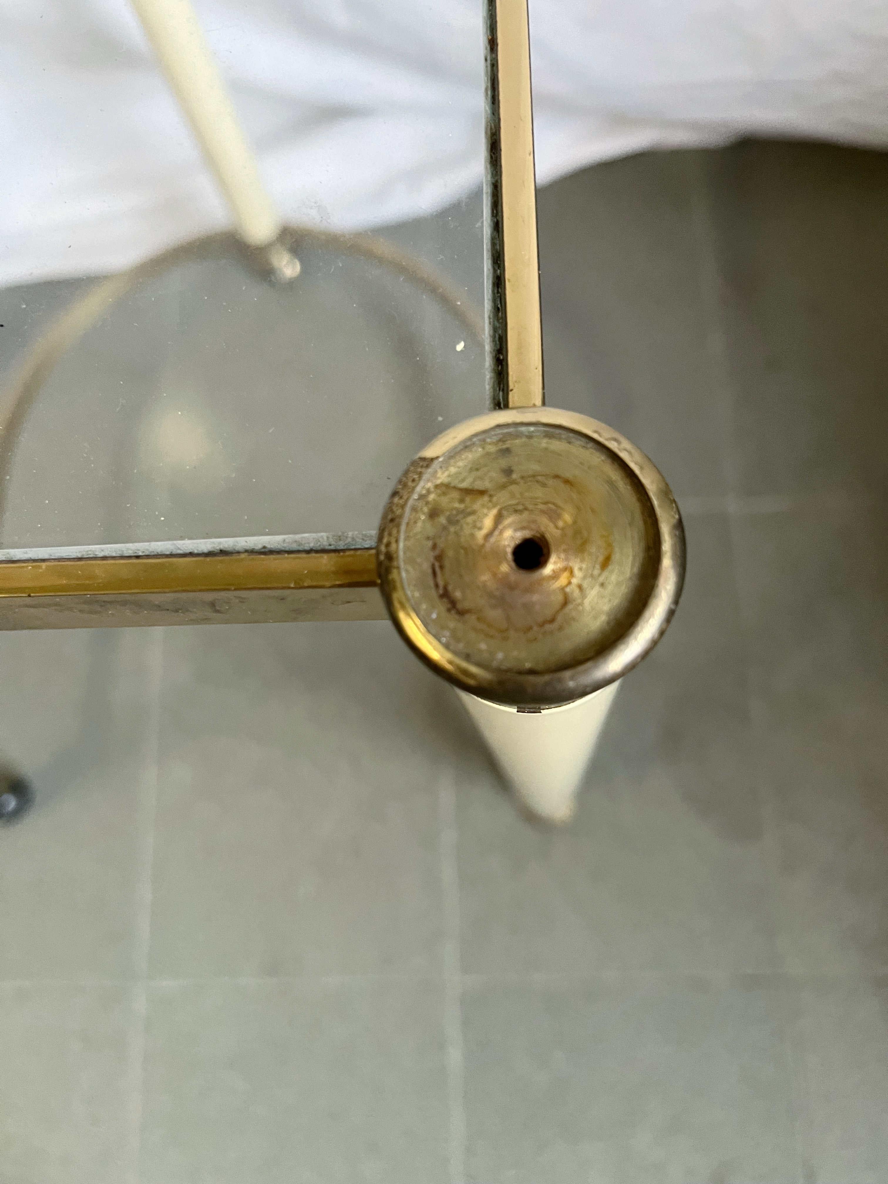 Pareja de mesas nido italianas con ruedas en venta 3