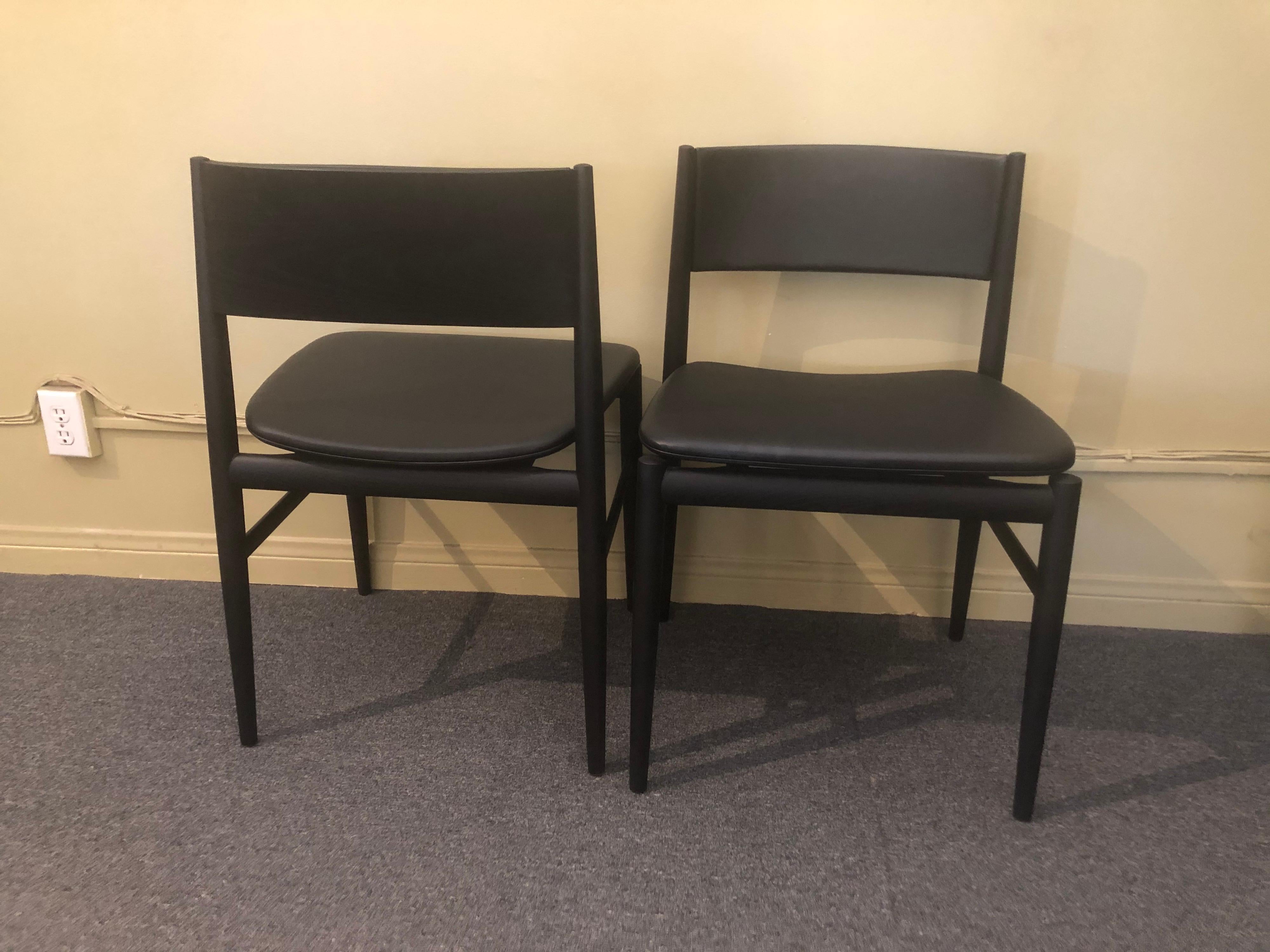 Mid-Century Modern Paire de fauteuils italiens 