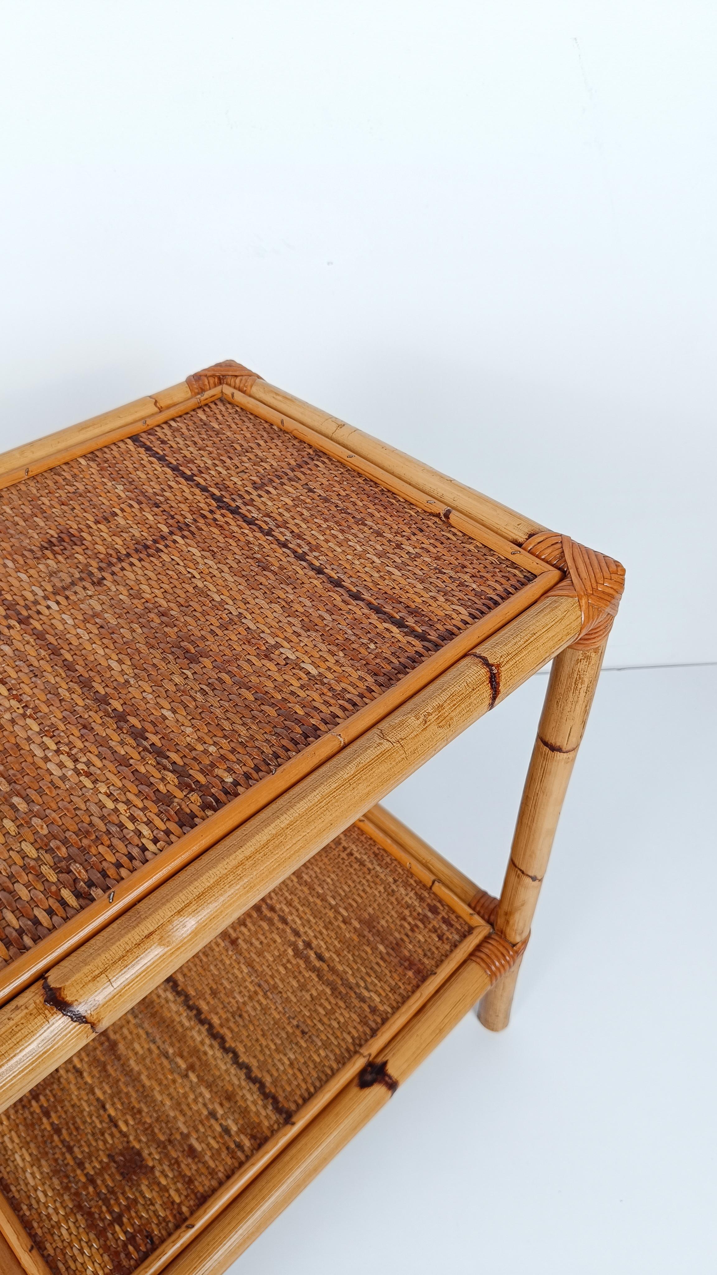 Pair of Italian Night Stand / Side Table in Bamboo, Rattan and Wicker 1970s For Sale 1