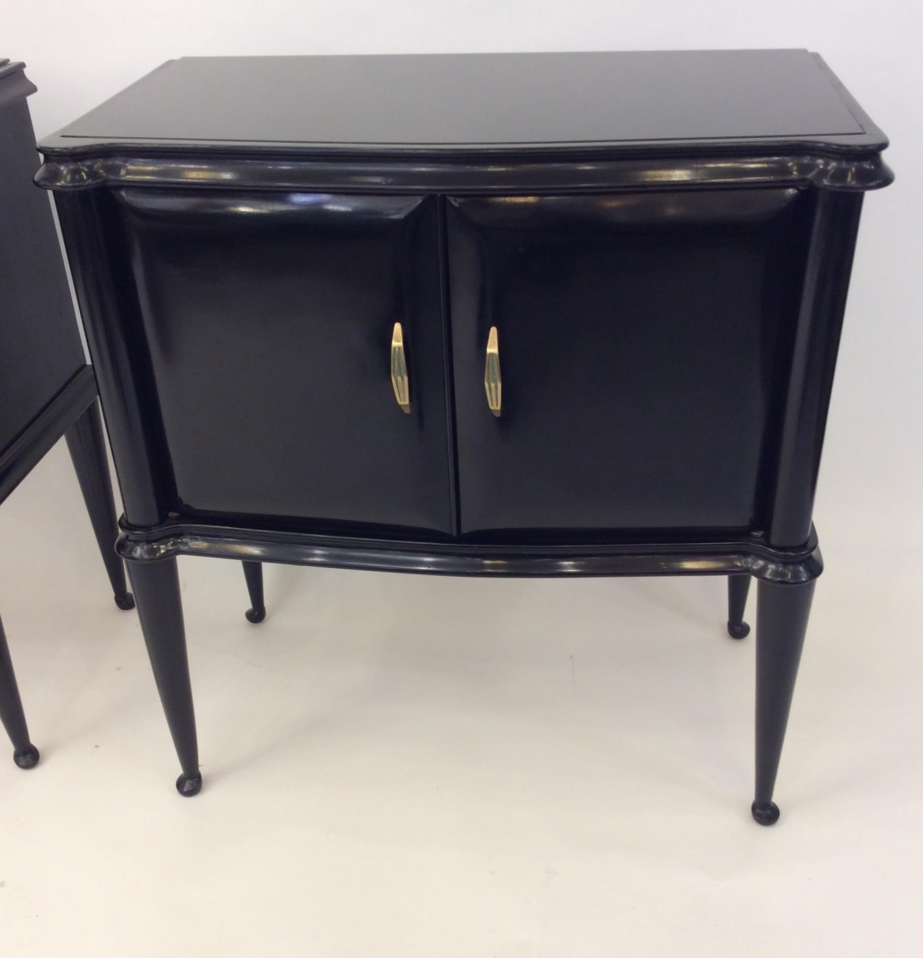 Pair of Italian Nightstands, 1940 7