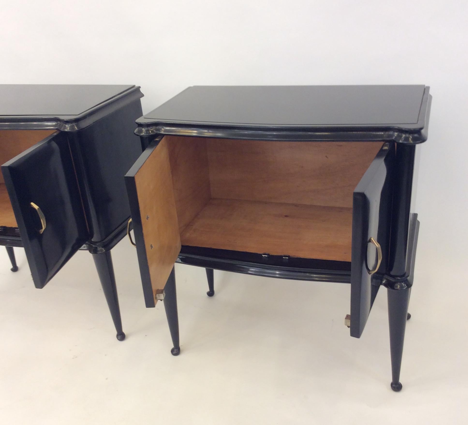 Pair of Italian Nightstands, 1940 8