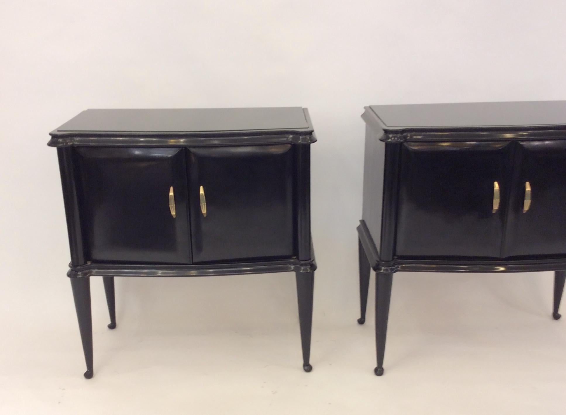 Mid-20th Century Pair of Italian Nightstands, 1940