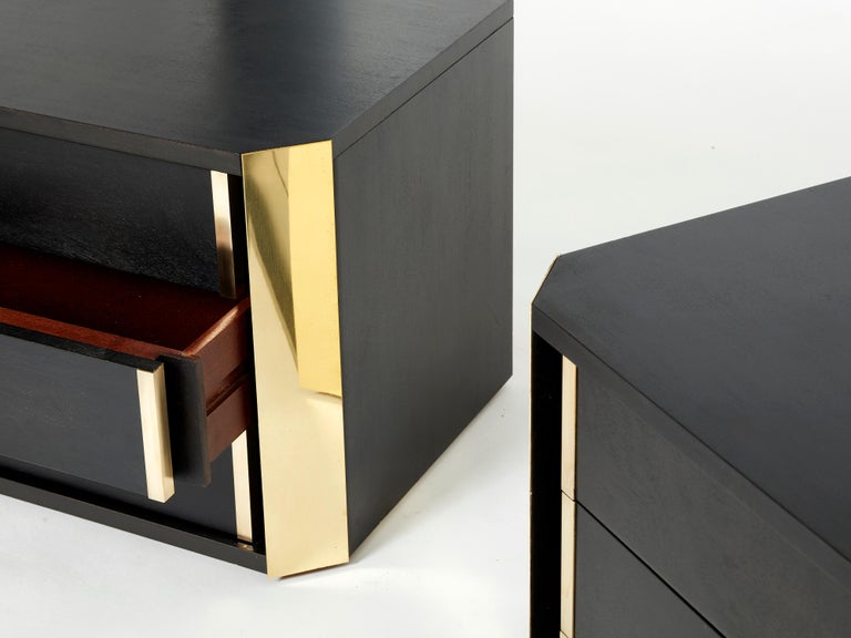 Pair of Italian Night Stands Black Tinted Wood and Brass, 1970s For Sale 3