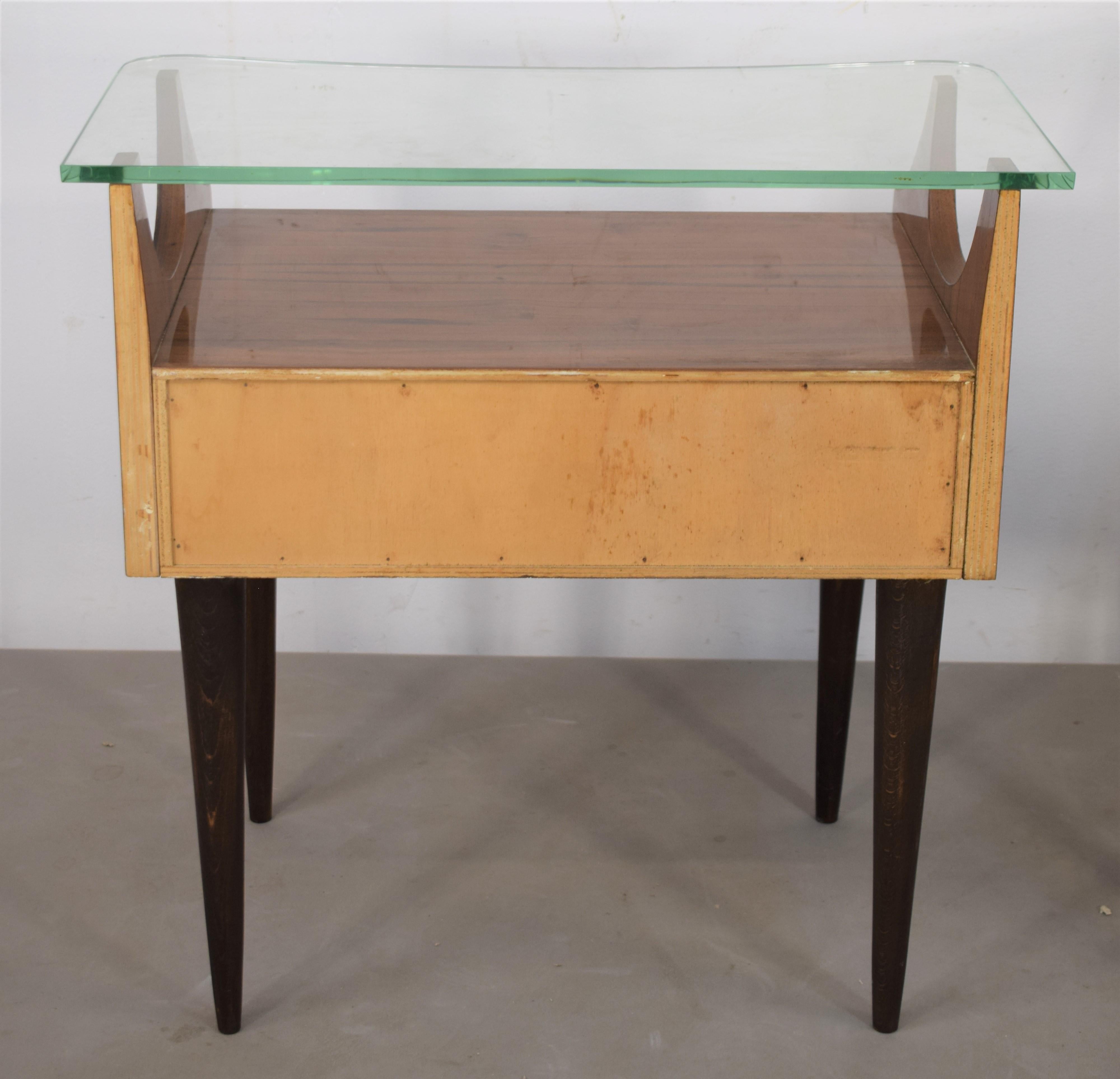 Mid-20th Century Pair of Italian Nightstands, 1960s For Sale