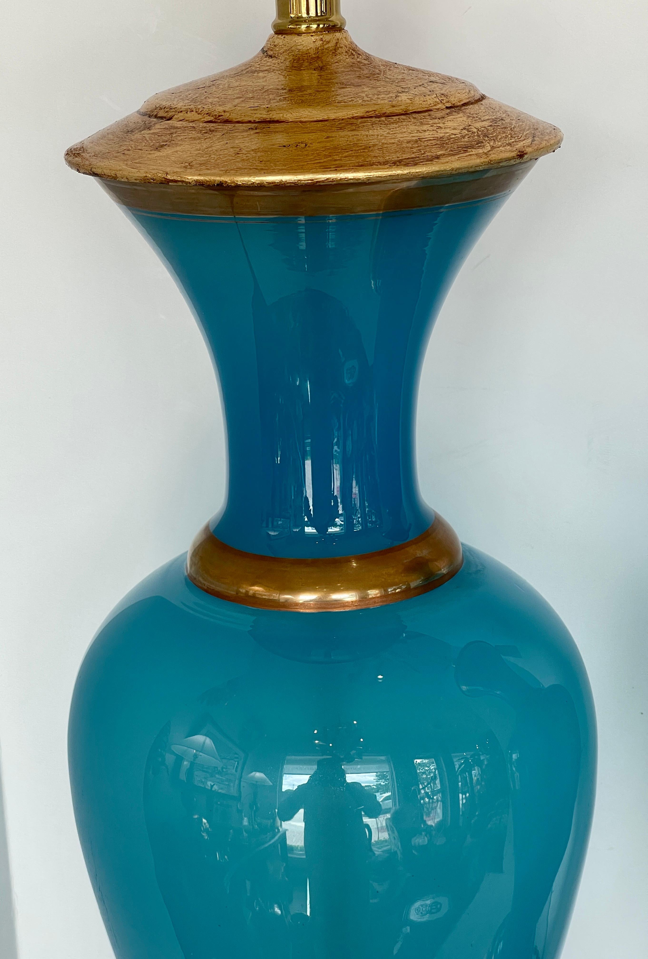 Paire de lampes de bureau italiennes en verre bleu opalin 1