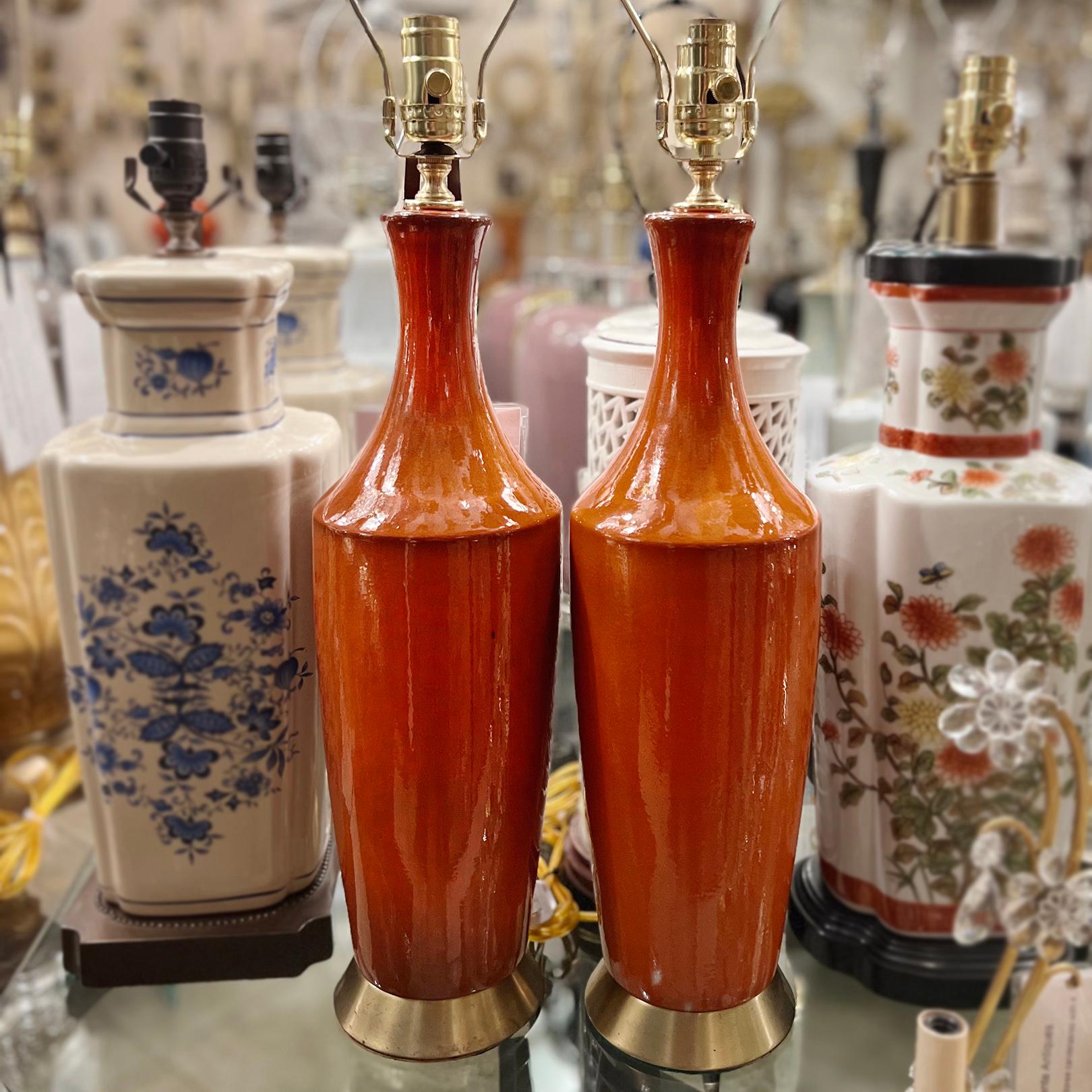 Porcellana Coppia di lampade arancioni italiane in vendita