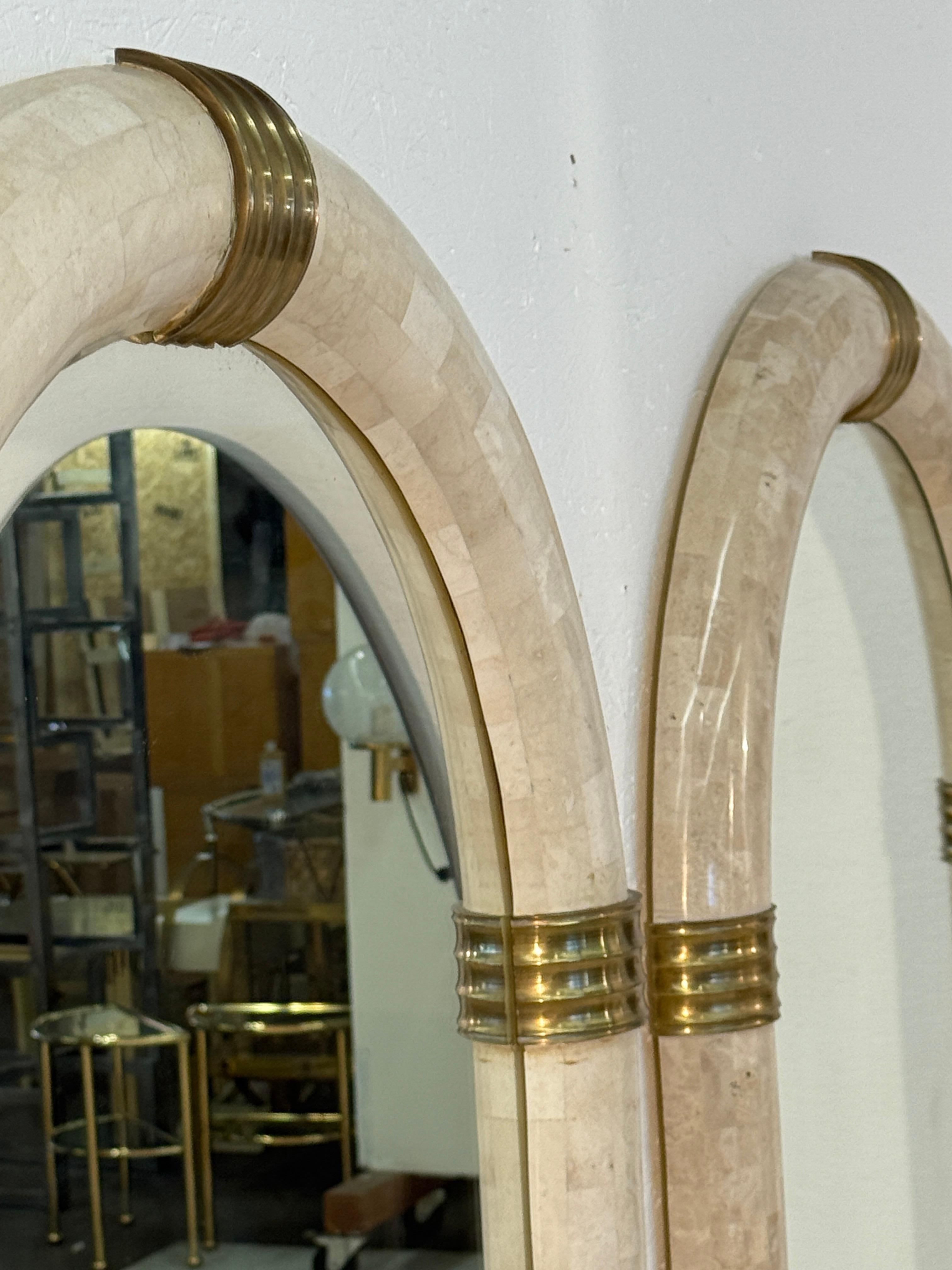 Pair of Italian Oval Mirror in Tessellated Stone with Brass Accents, 1980s In Good Condition For Sale In Los Angeles, CA