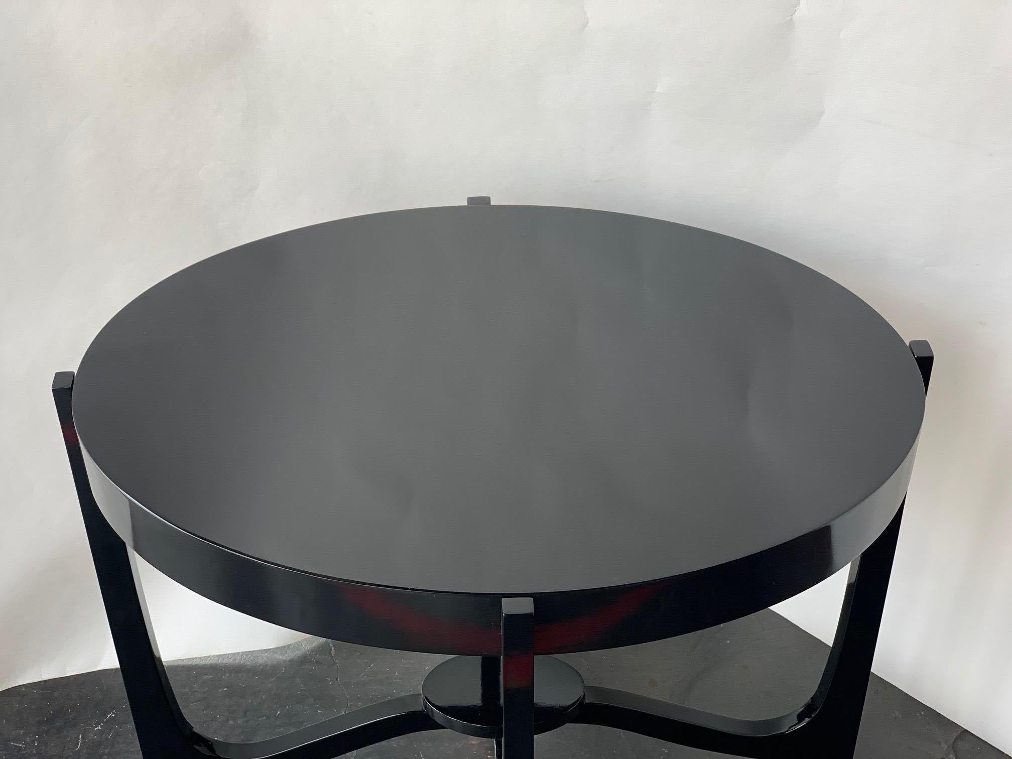 Modern Pair of Italian Oval Side Tables
