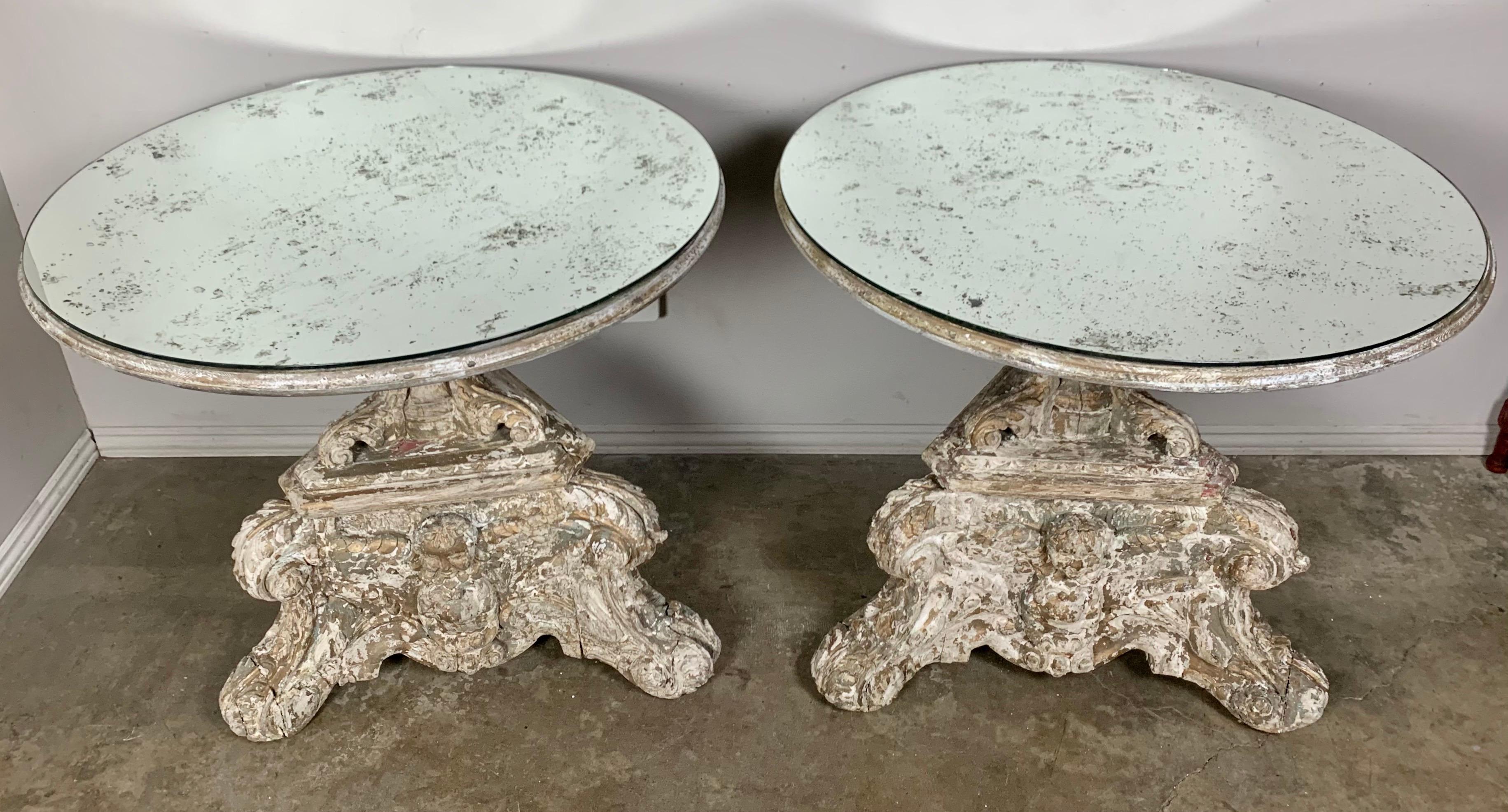 Pair of Italian Painted 1930s Side Tables with Mirrored Tops 3