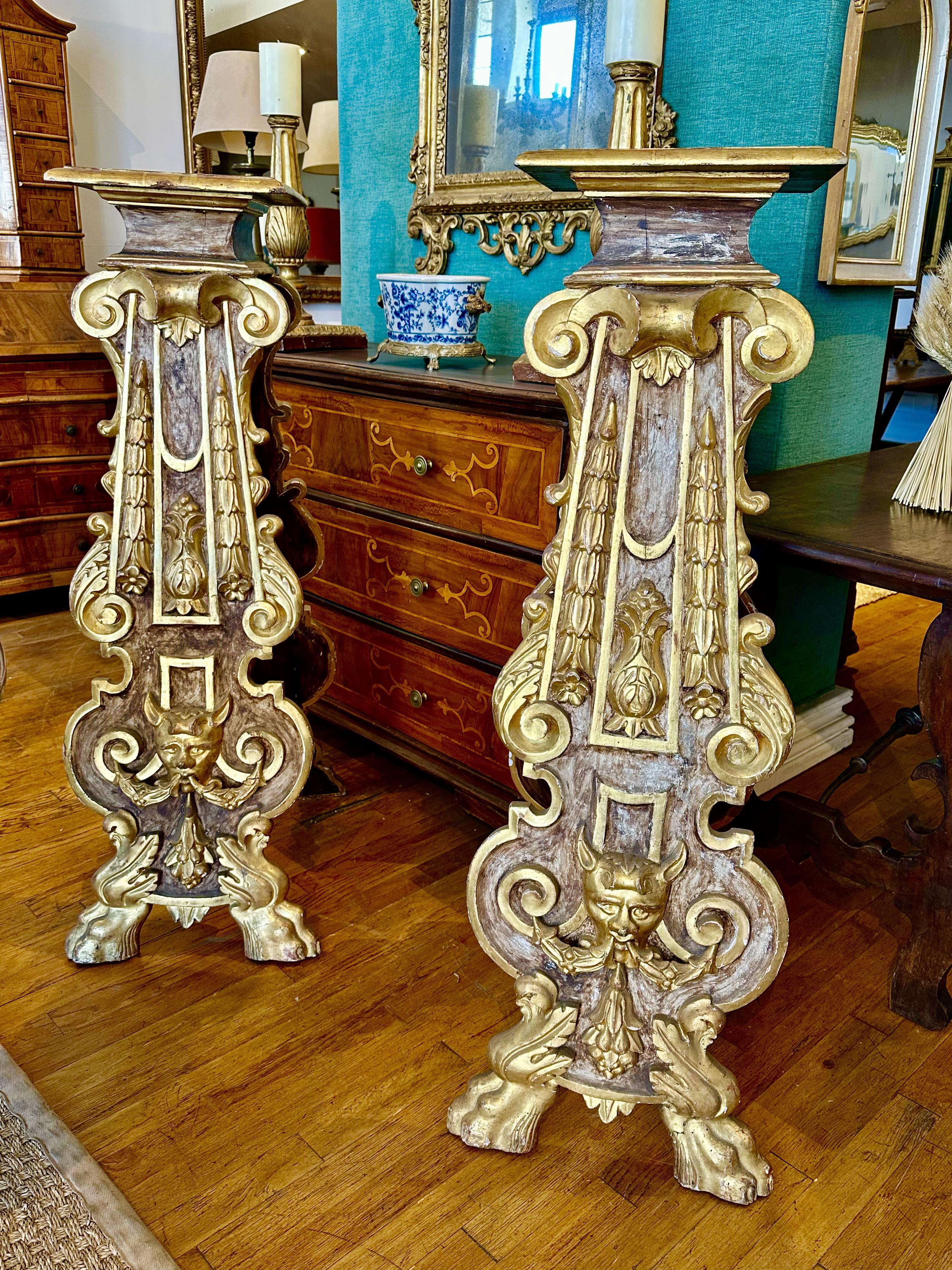 Pair of Italian Painted and Giltwood Stands, circa 1780 For Sale 5