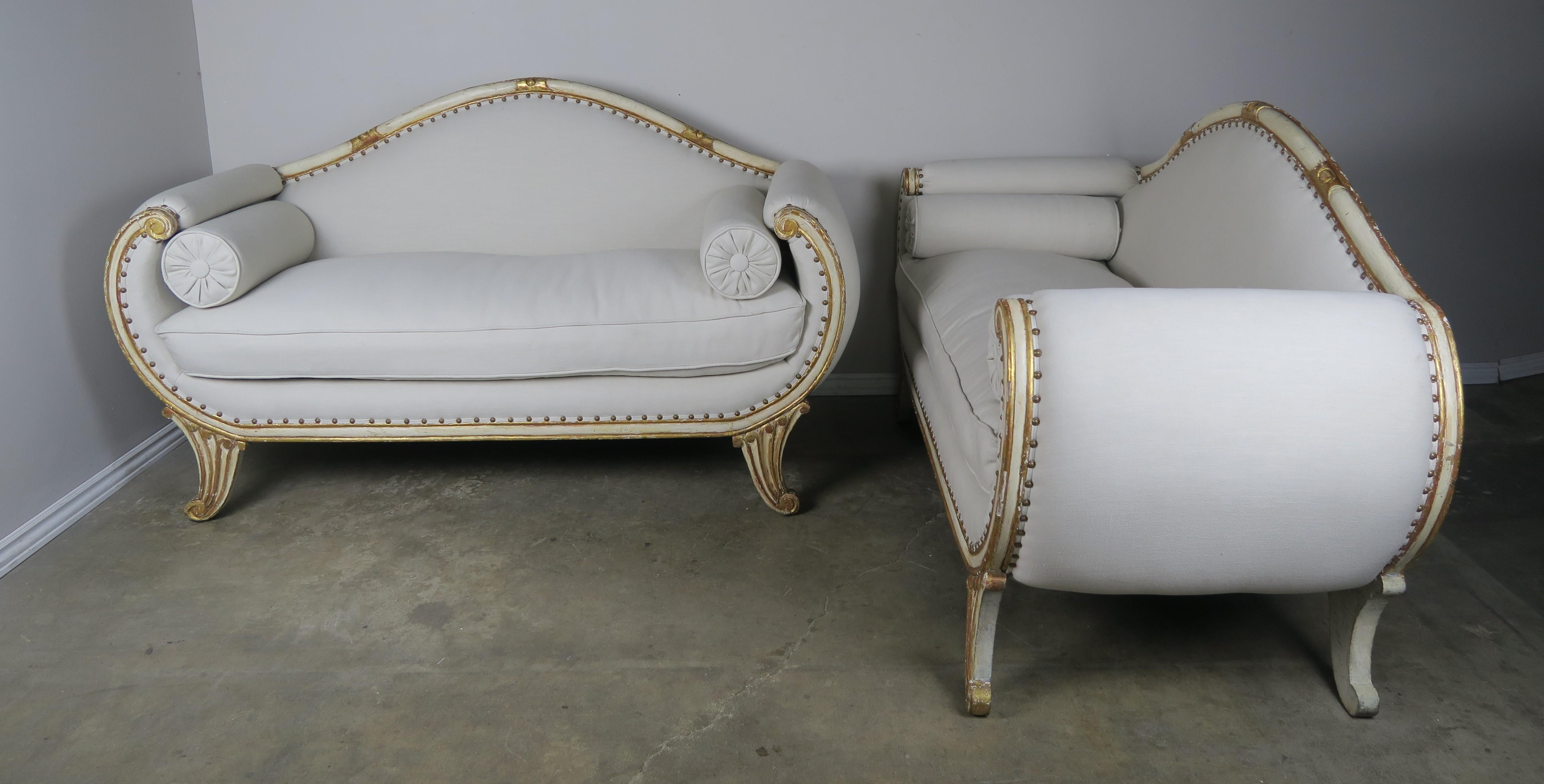 Pair of Italian Painted and Parcel Gilt Settees, circa 1900s 3