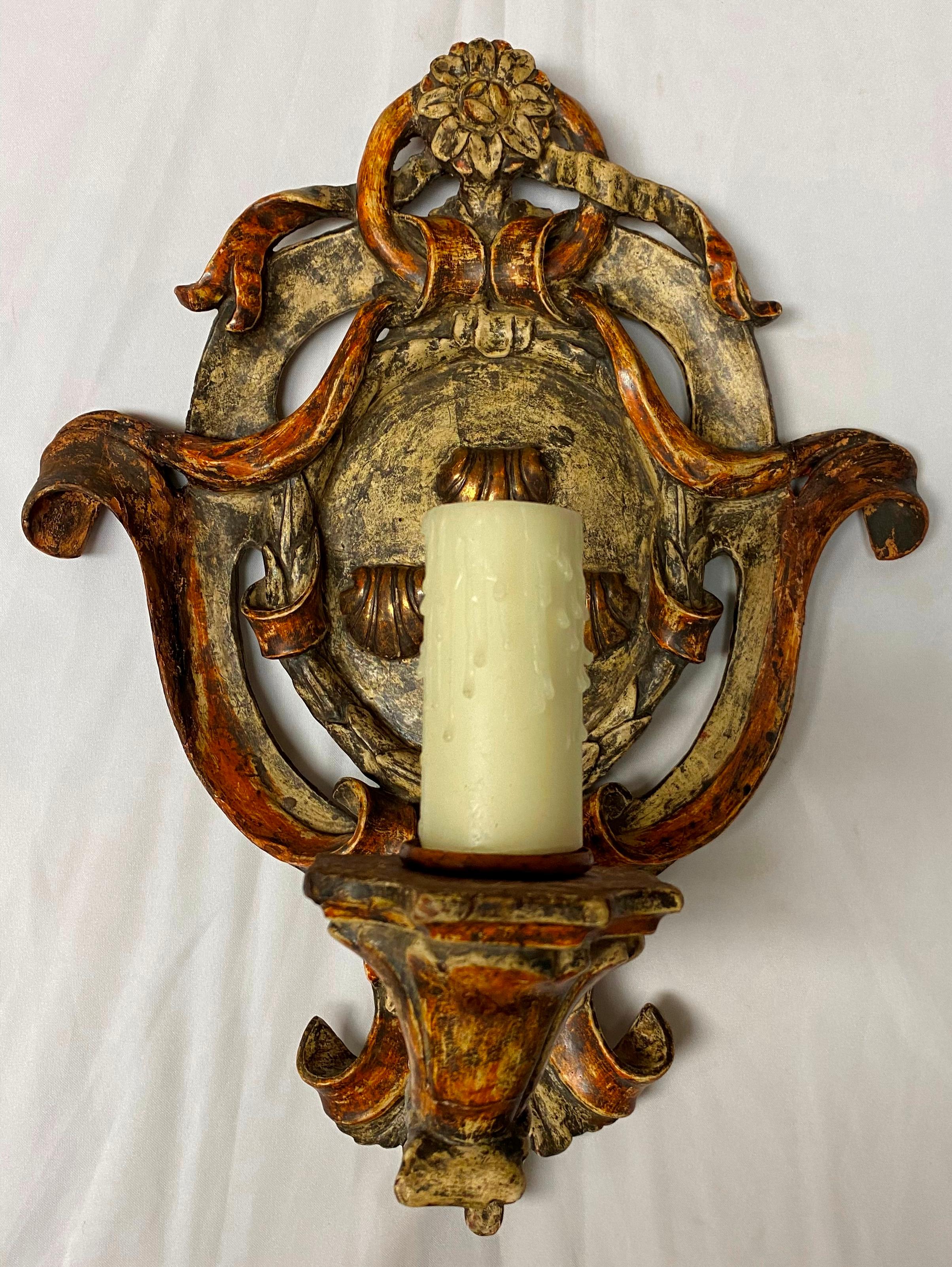 Hand-Painted Pair of Italian Painted Carved Wood Sconces, 19th Century For Sale