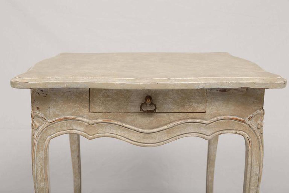 Hand-Carved Pair of Italian Painted End Tables, Circa 1940s For Sale