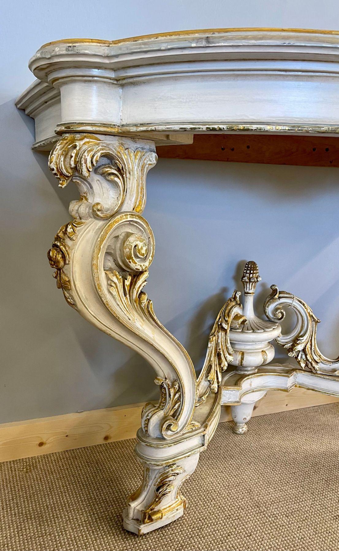 Pair of Italian Parcel Paint and Gilt Decorated Faux Marble-Top Console Tables For Sale 6