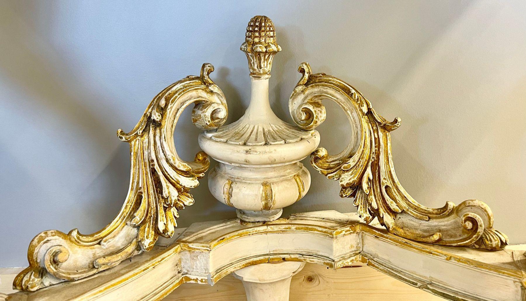 Pair of Italian Parcel Paint and Gilt Decorated Faux Marble-Top Console Tables For Sale 7