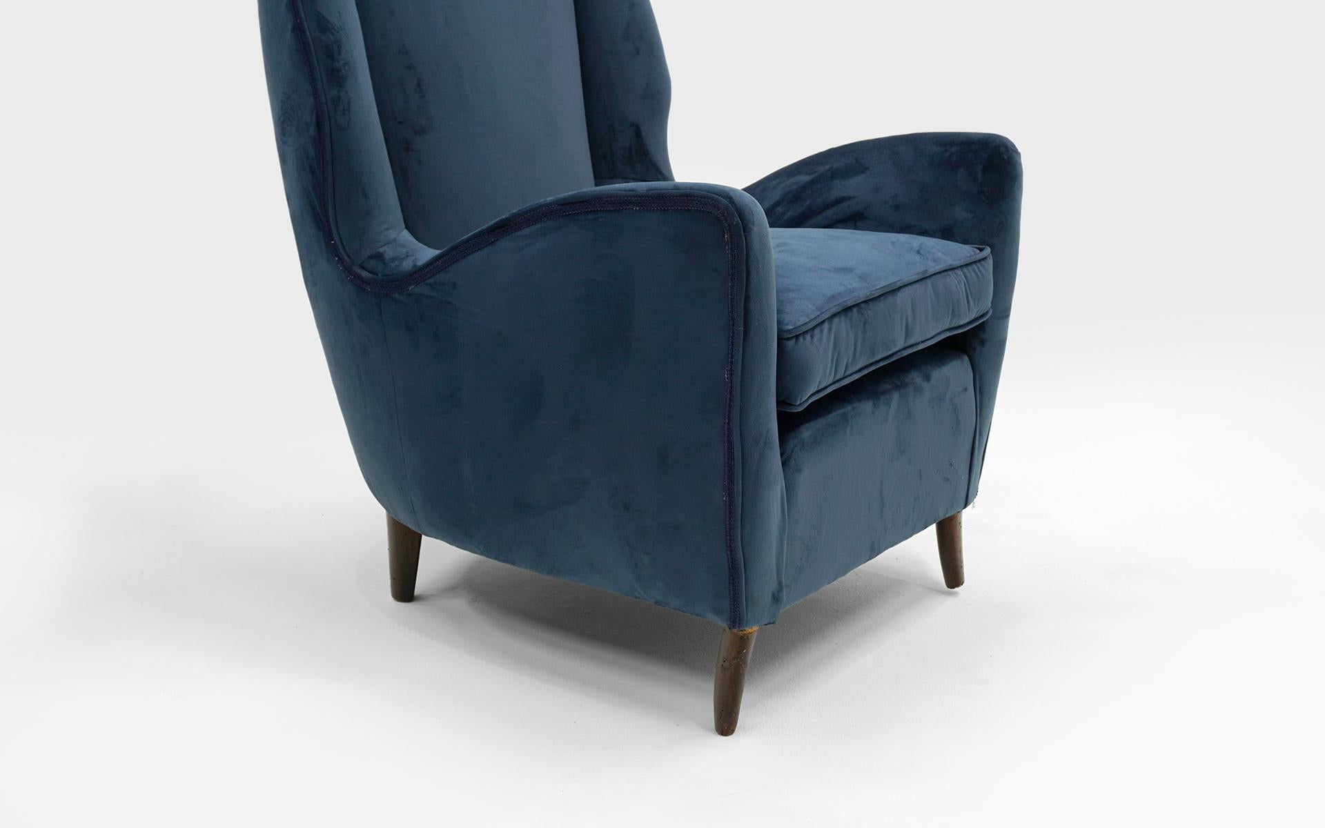 Pareja de tumbonas italianas estilo Paulo Buffa.  Precio para retapizado. en Bueno estado para la venta en Kansas City, MO