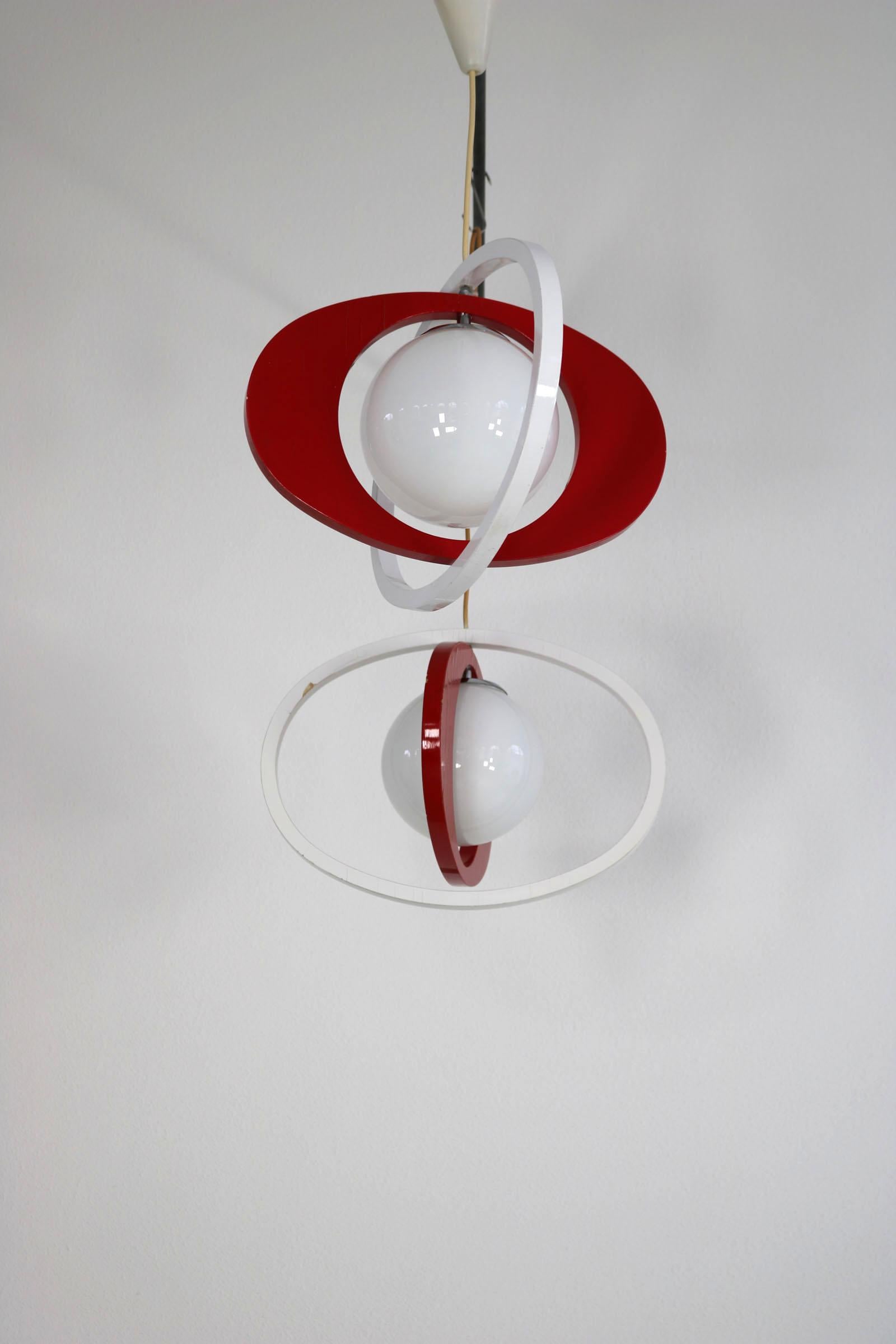 Pair of Italian pendant lights, 1960s. In Good Condition For Sale In Wolfurt, AT