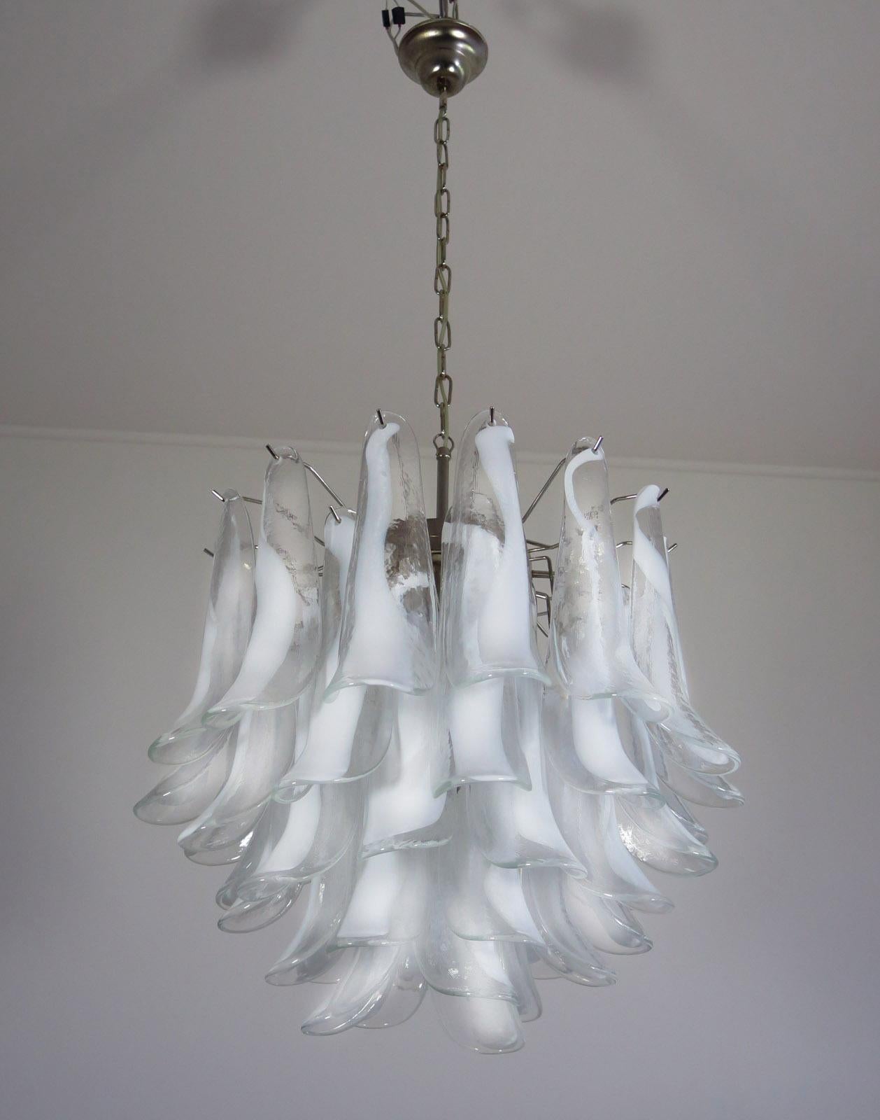 Pair of Italian 41 White Petal Murano Chandeliers, Mazzega Style For Sale 5