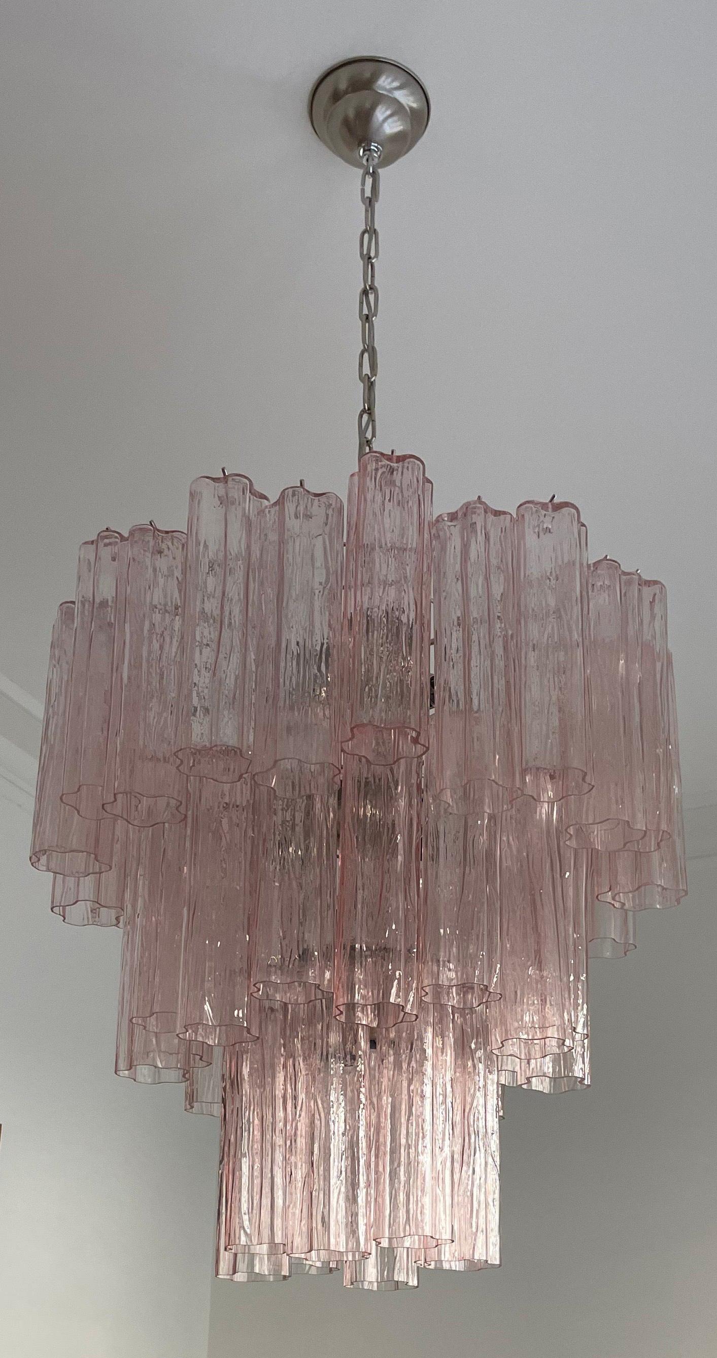 Pair of Italian 36 Pink Glass Tube Chandeliers, Murano, 1970s In Excellent Condition For Sale In Budapest, HU