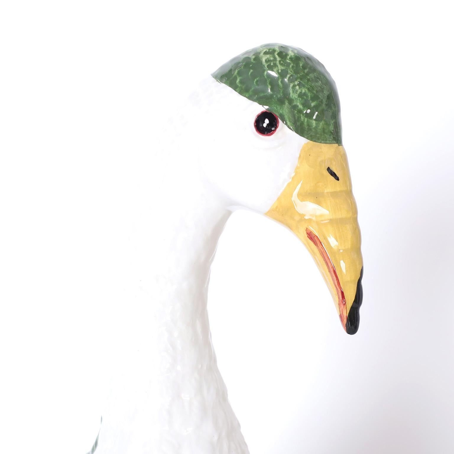 20ième siècle Paire d'oiseaux en porcelaine italienne signés Meiselman en vente