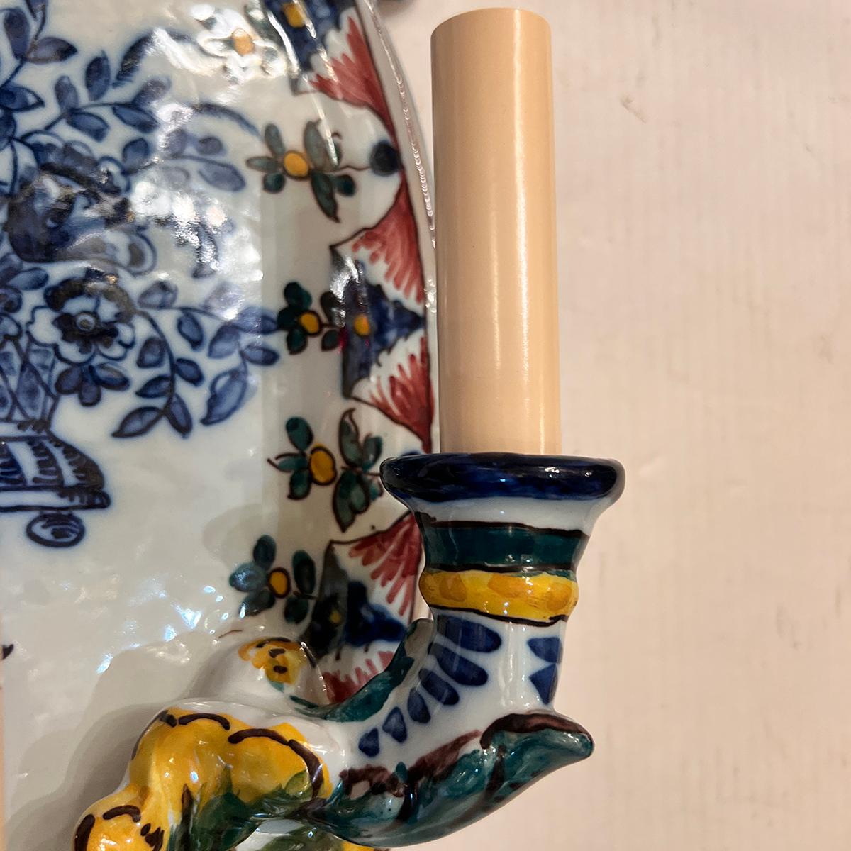 Porcelaine Paire d'appliques en porcelaine italienne en vente