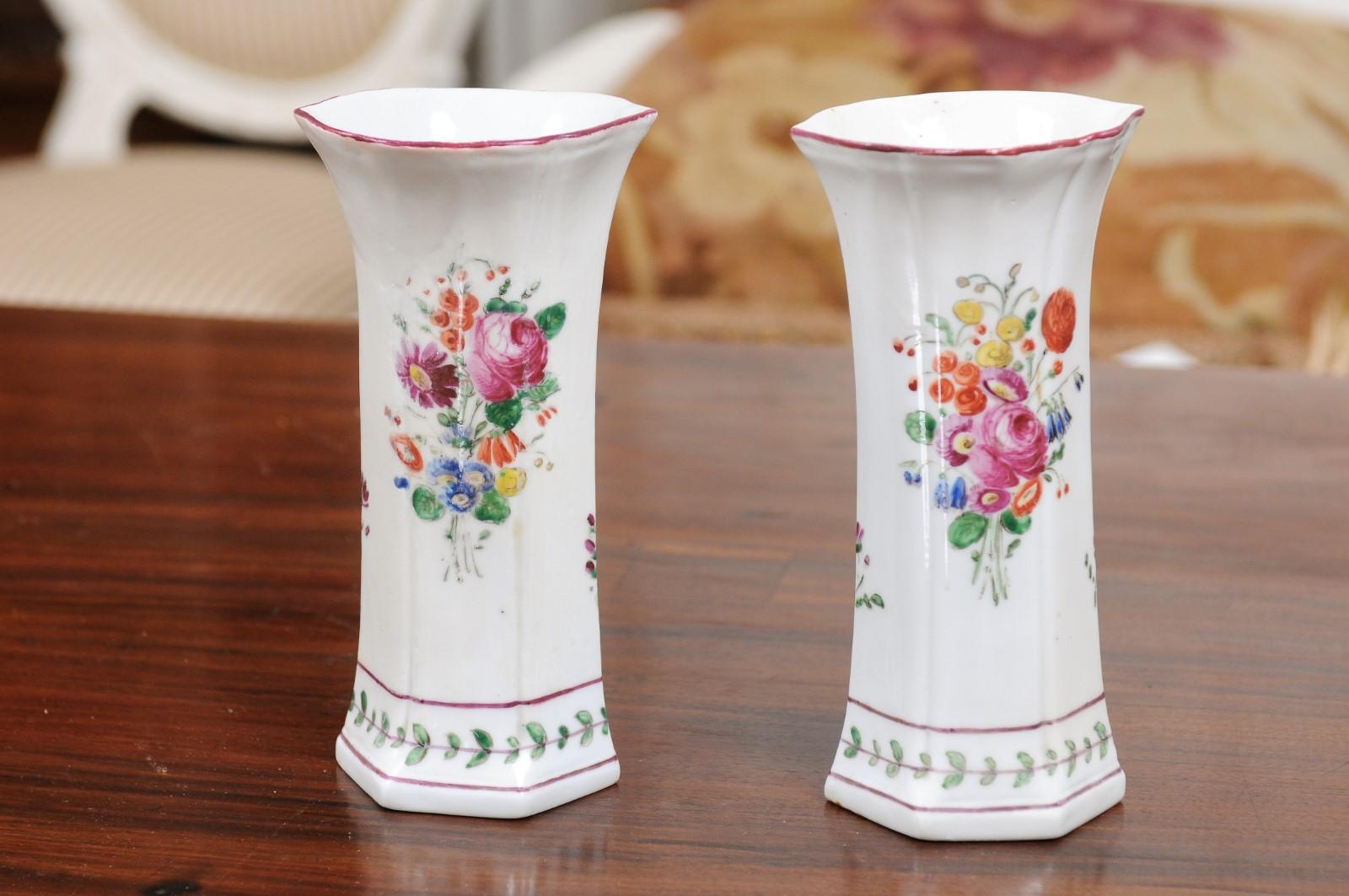 Pair of Italian Porcelain Vases with Colorful Painted Floral Motifs, circa 1805 For Sale 3