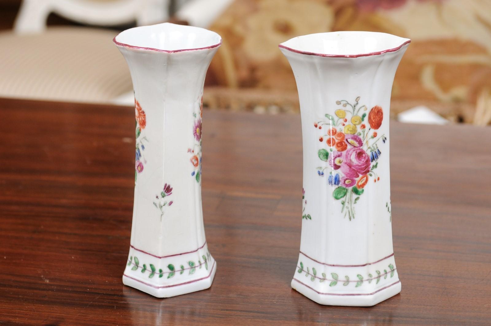 Pair of Italian Porcelain Vases with Colorful Painted Floral Motifs, circa 1805 For Sale 4