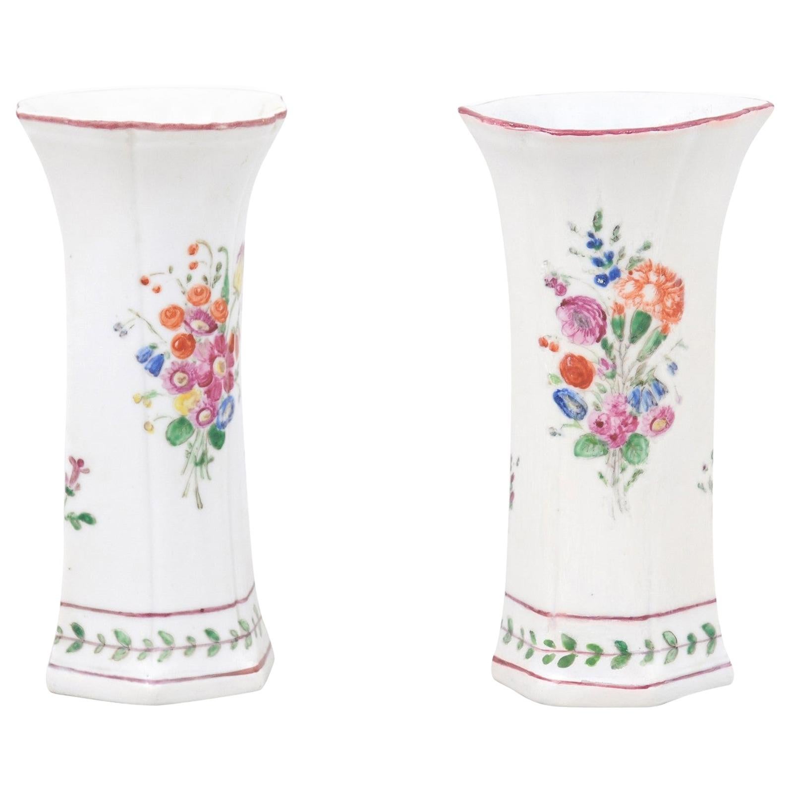 Pair of Italian Porcelain Vases with Colorful Painted Floral Motifs, circa 1805 For Sale