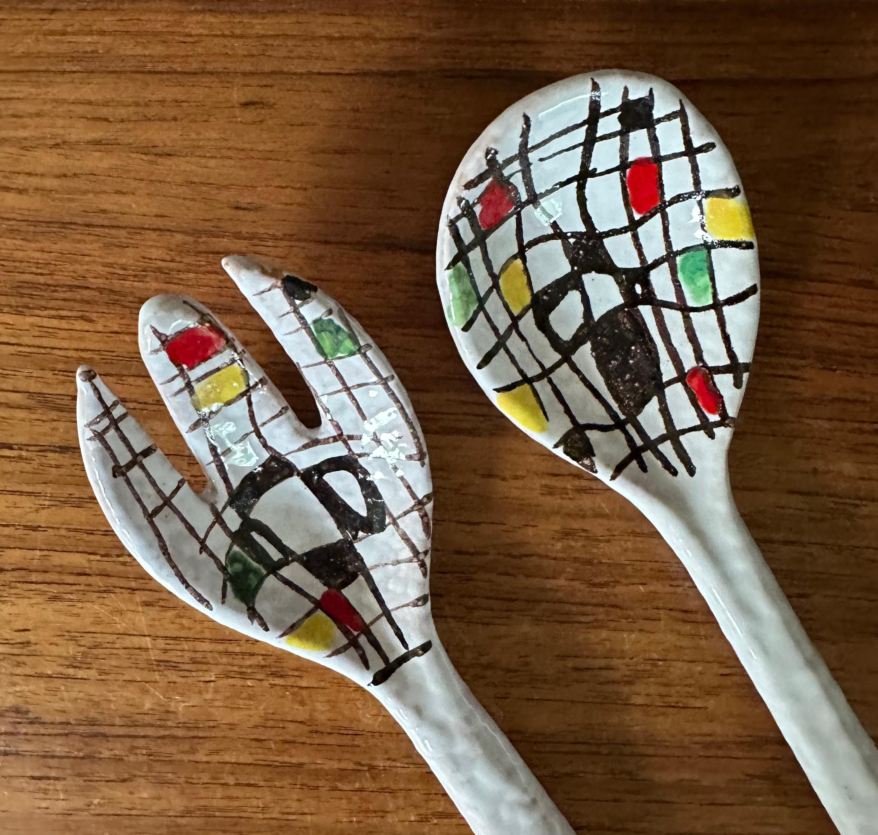 Pair of Italian Post-Modern Ceramic Salad Servers For Sale 4