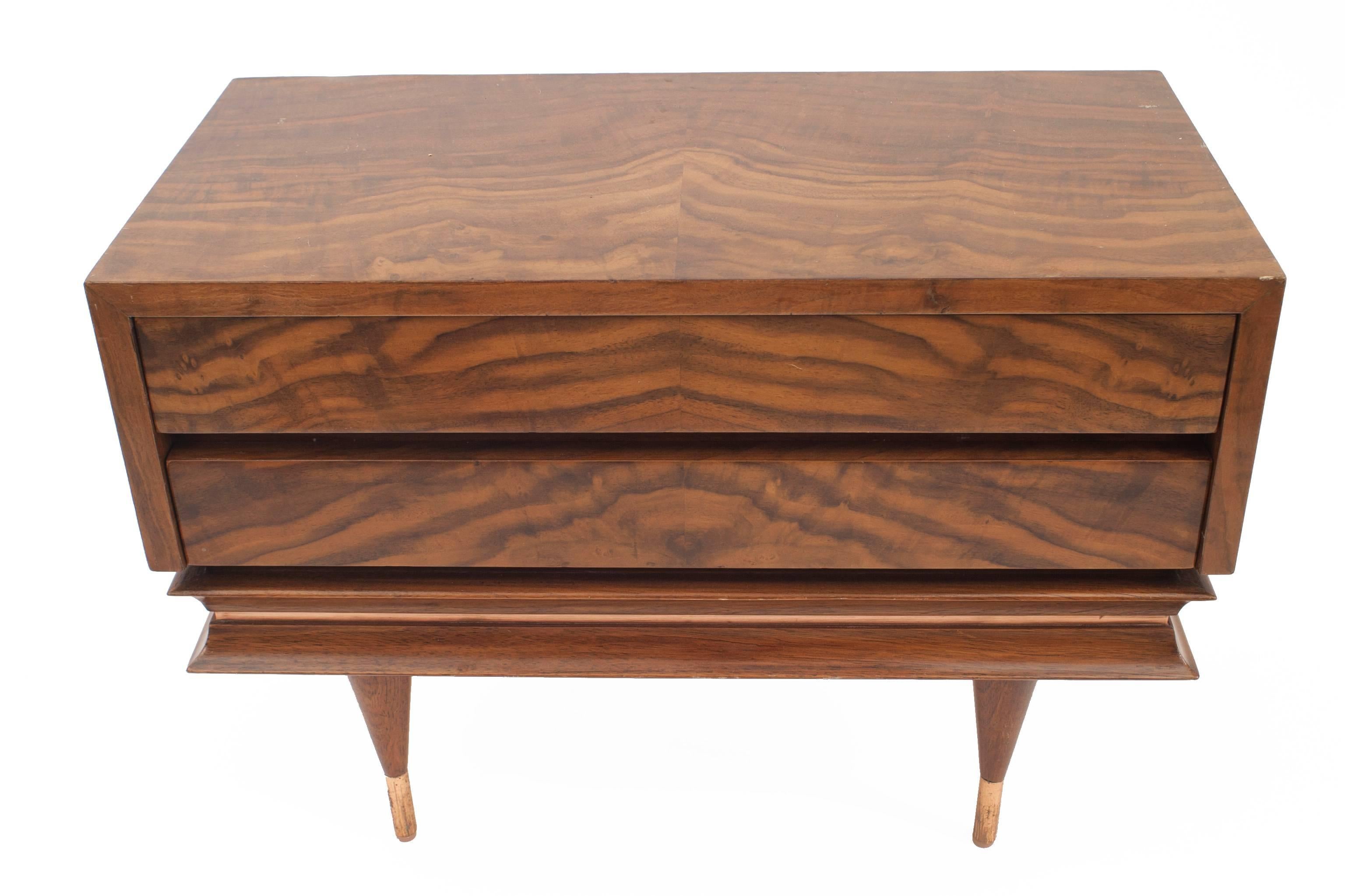 Pair of Italian Post-War Gio Ponti Low Chest or End Tables In Good Condition For Sale In New York, NY