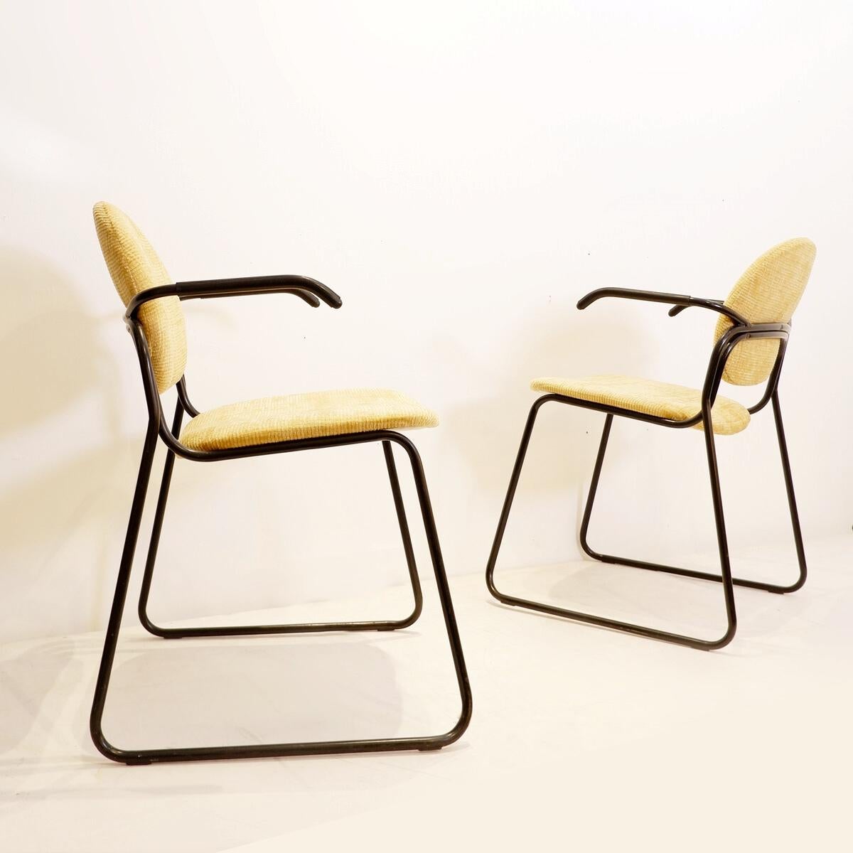 Paire de fauteuils postmodernes italiens par Talin - années 1980 - nouveau rembourrage en vente 6