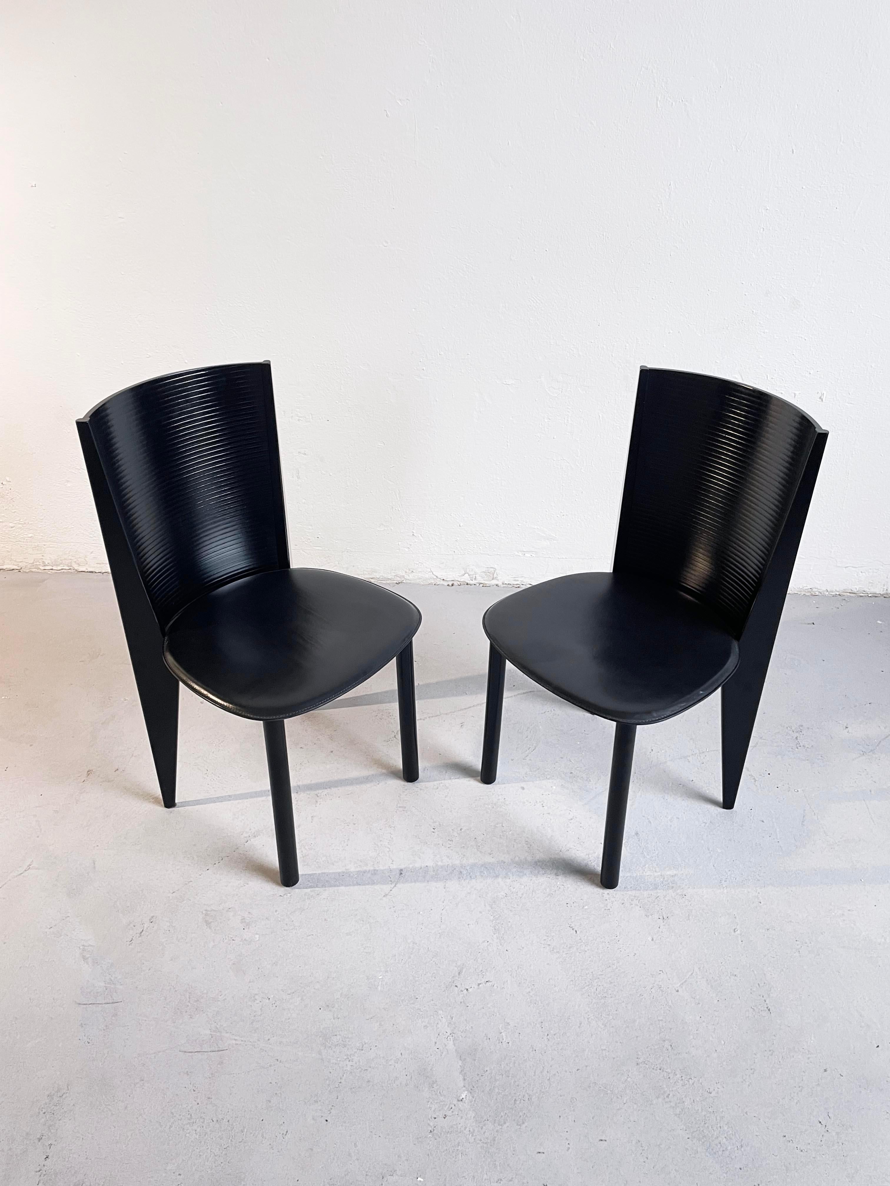 Pair of Italian Postmodern Black Wood and Leather Chairs by Calligaris, 1980s 2