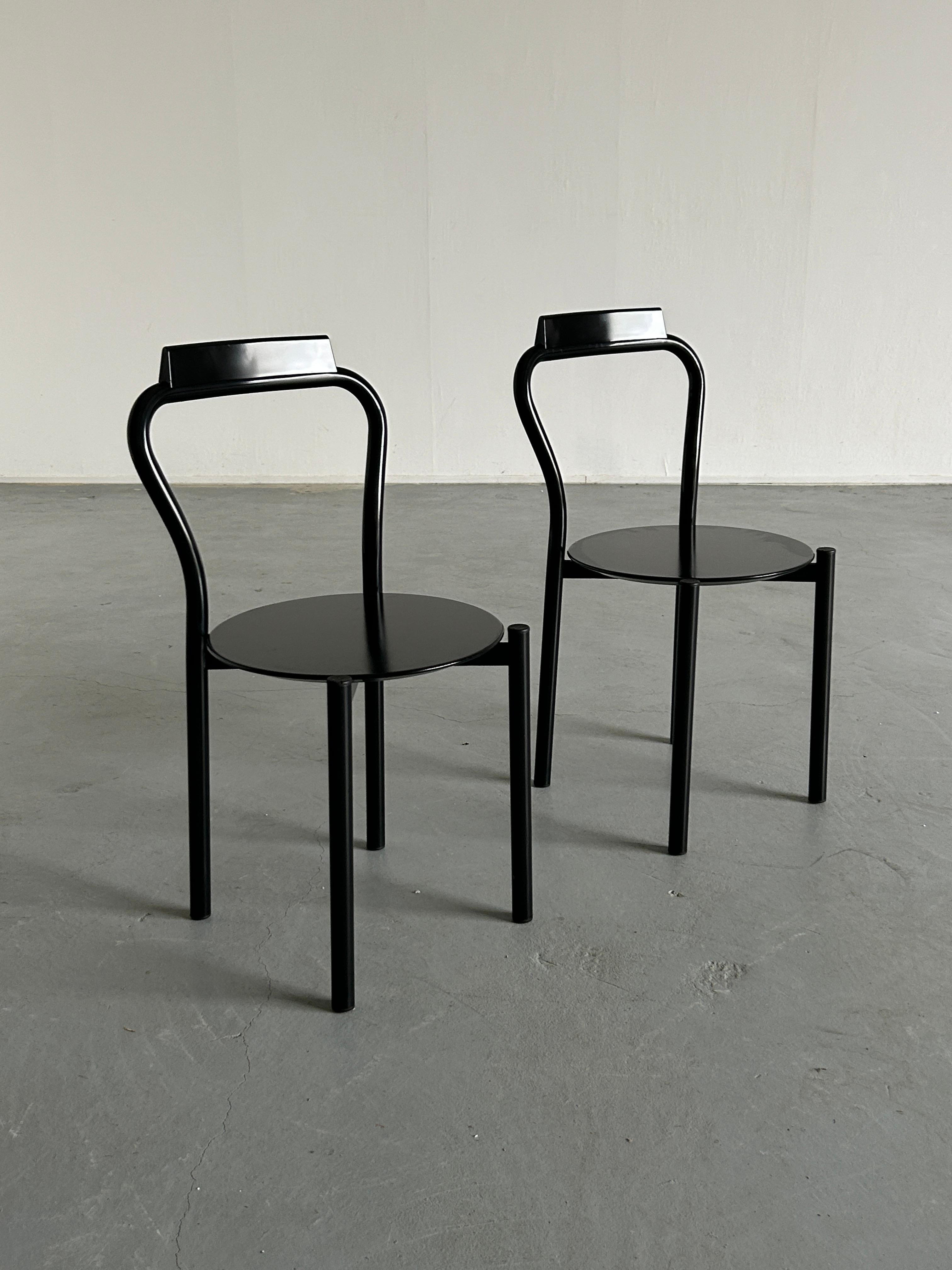 Pair of Italian Postmodern Memphis Style Curved Metal Chairs by Calligaris, 90s 6