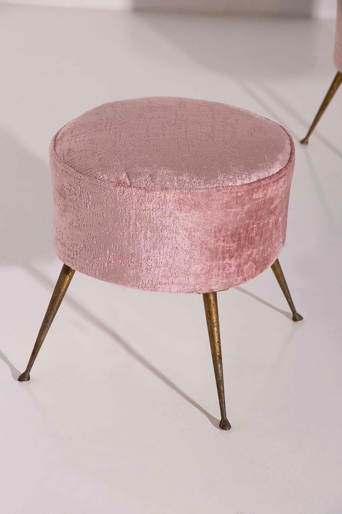 Mid-Century Modern Pair of Italian pouf or stools vintage in velvet pink and brass For Sale