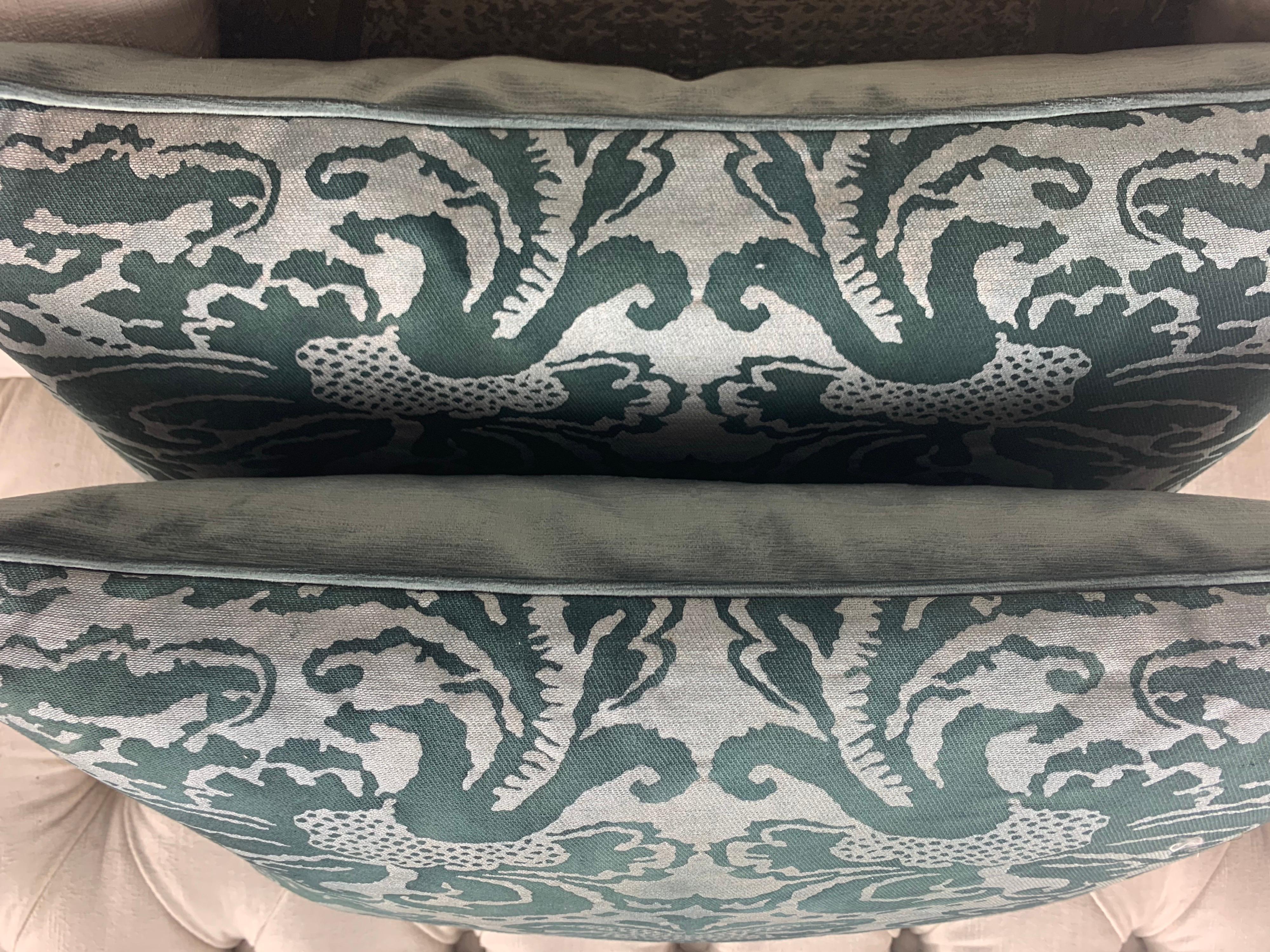 Pair of Italian Printed Fortuny Pullows In Excellent Condition In Los Angeles, CA