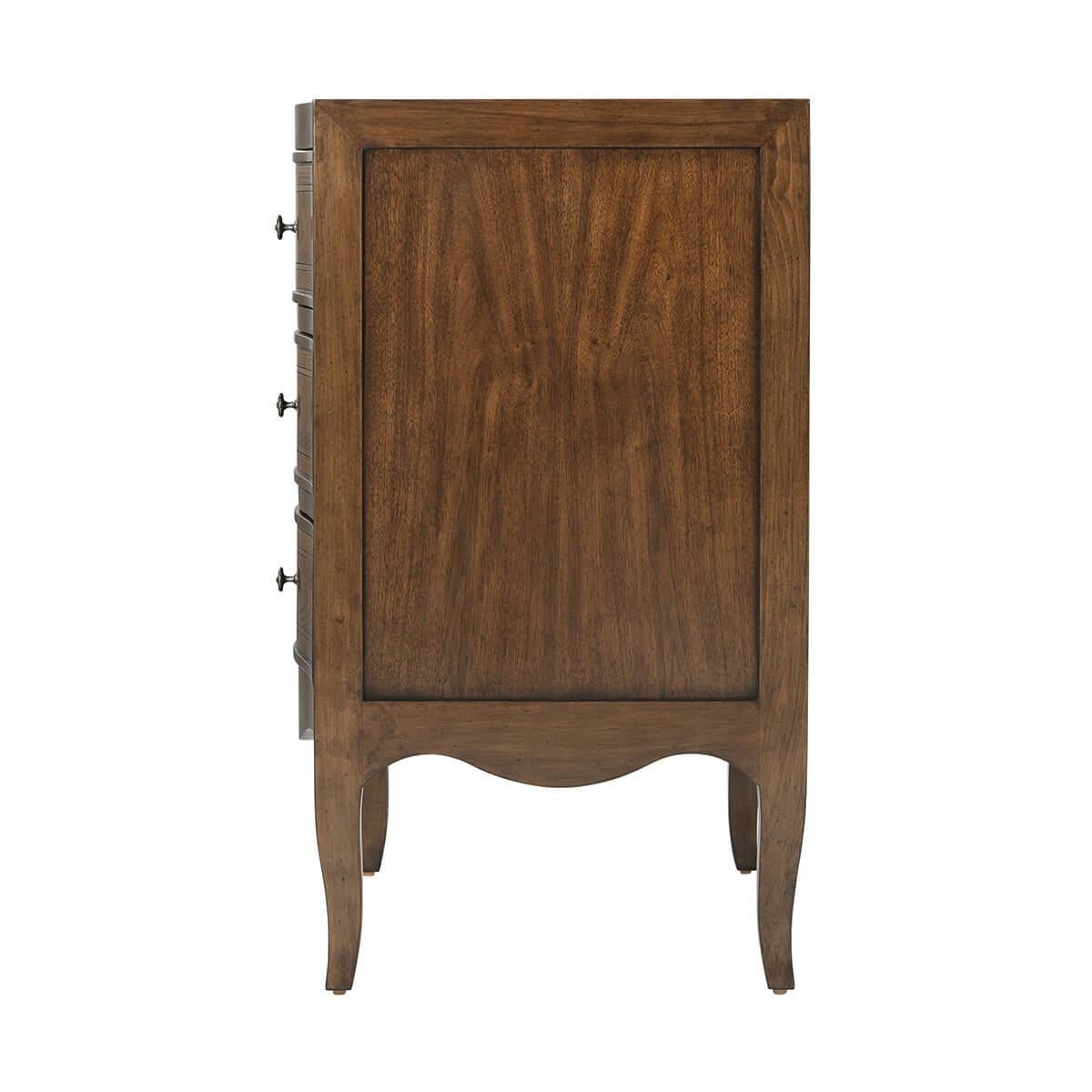 Contemporary Pair of Italian Provincial Nightstands For Sale