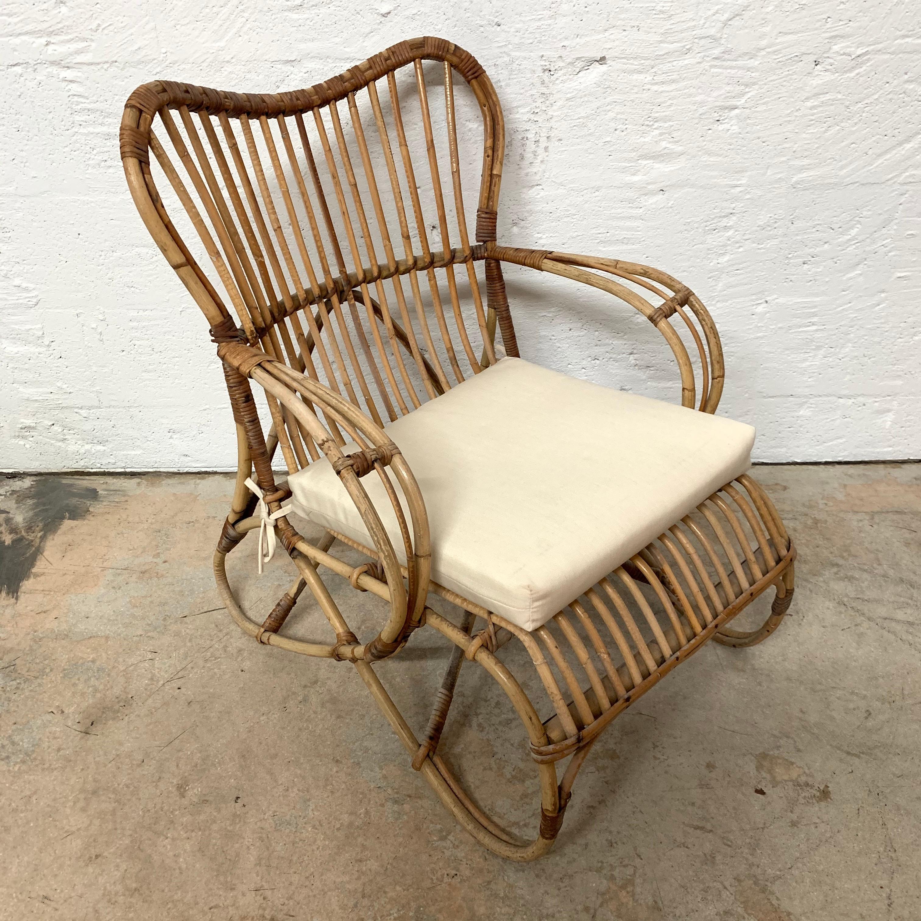 Pair of Mid-Century Modern Italian Rattan and Wicker Chairs 1