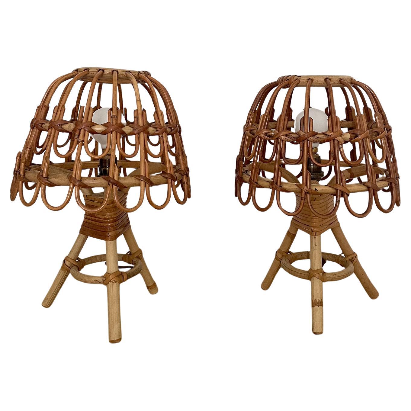 Paire de lampes de bureau italiennes en rotin et bambou (recâblées compatibles avec les États-Unis
