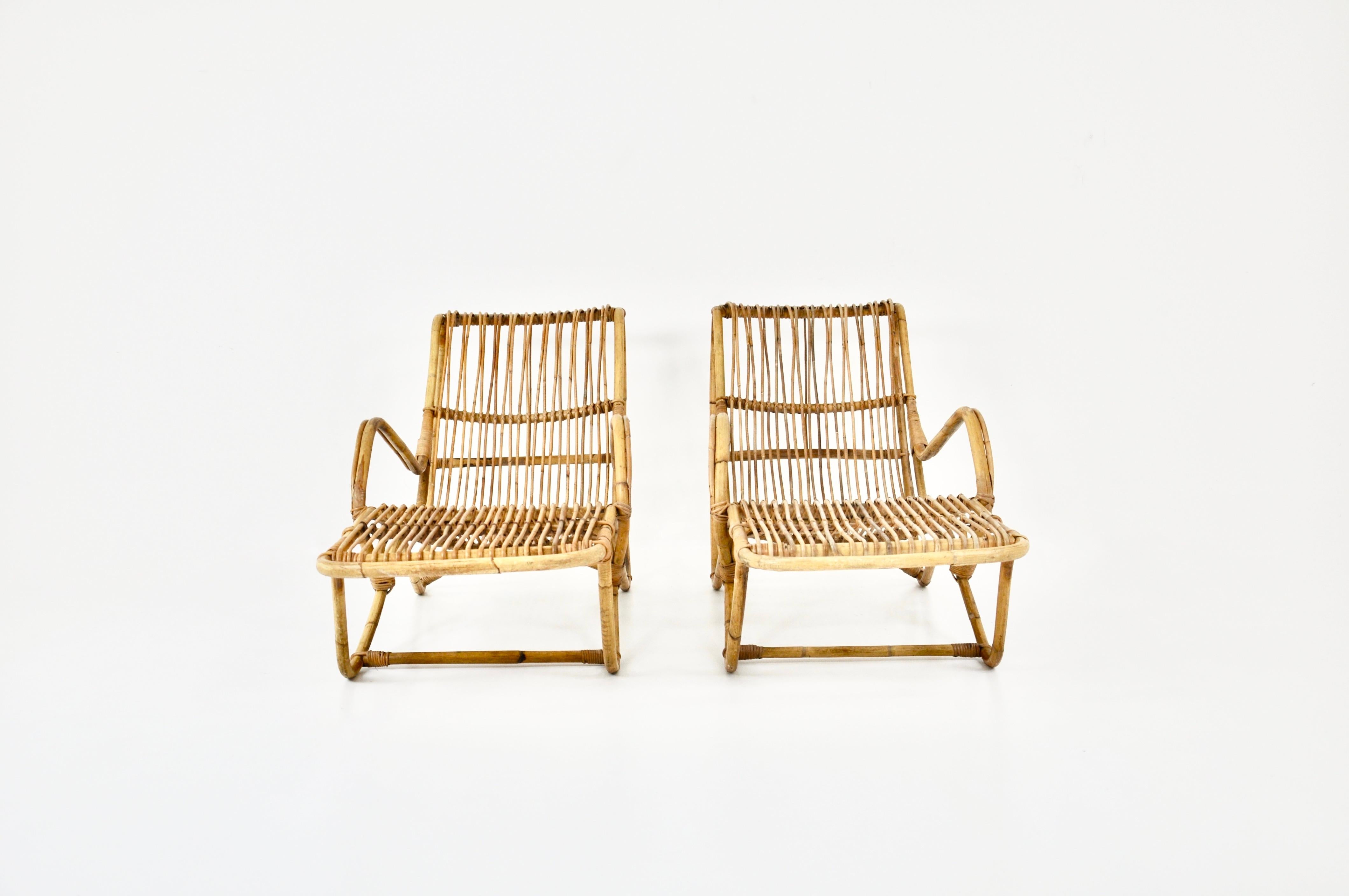 Mid-Century Modern Pair of Rattan Lounge chairs, 1960s For Sale