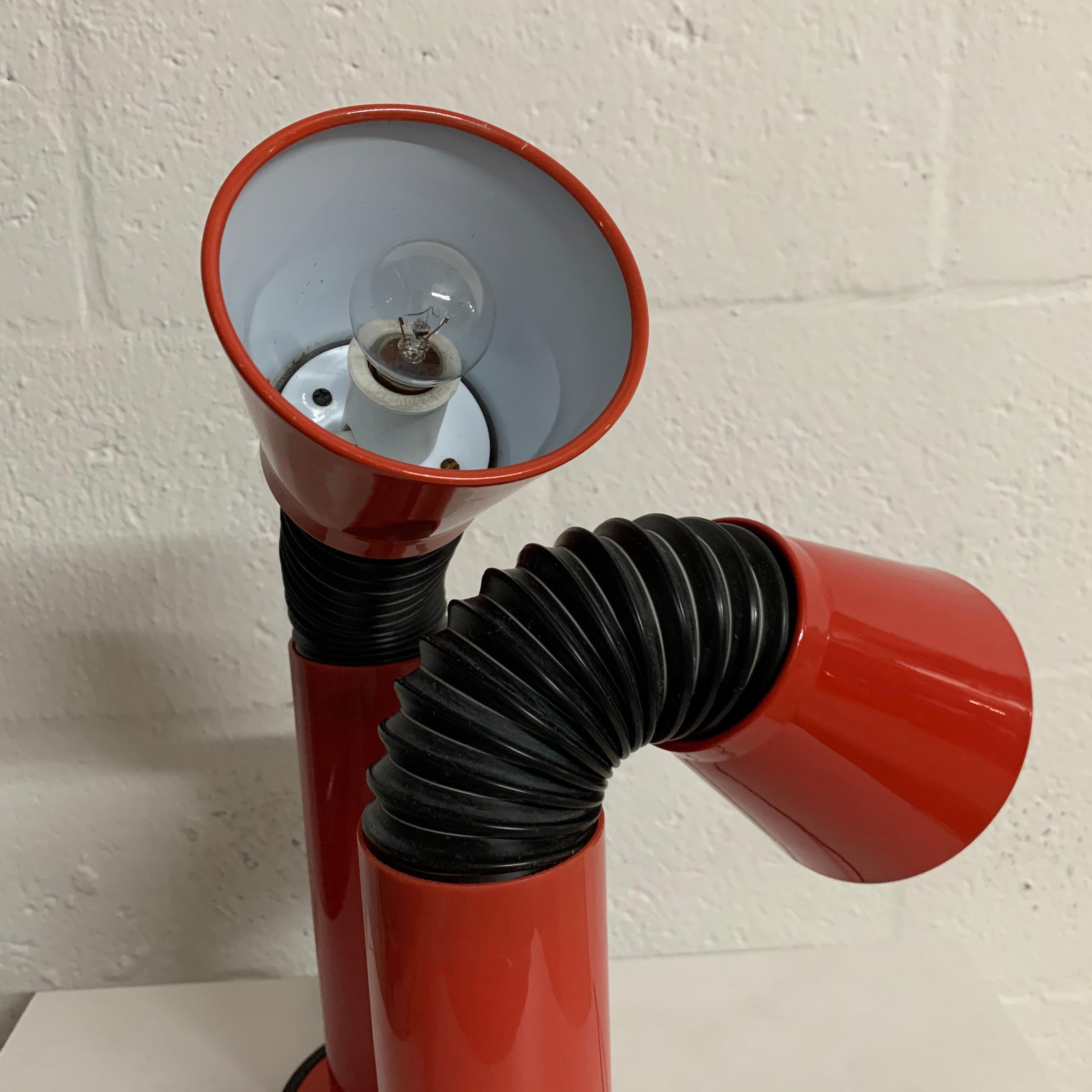 Pair of Italian Red Postmodern Gooseneck Adjustable Table Desk or Task Lamps In Good Condition In Miami, FL