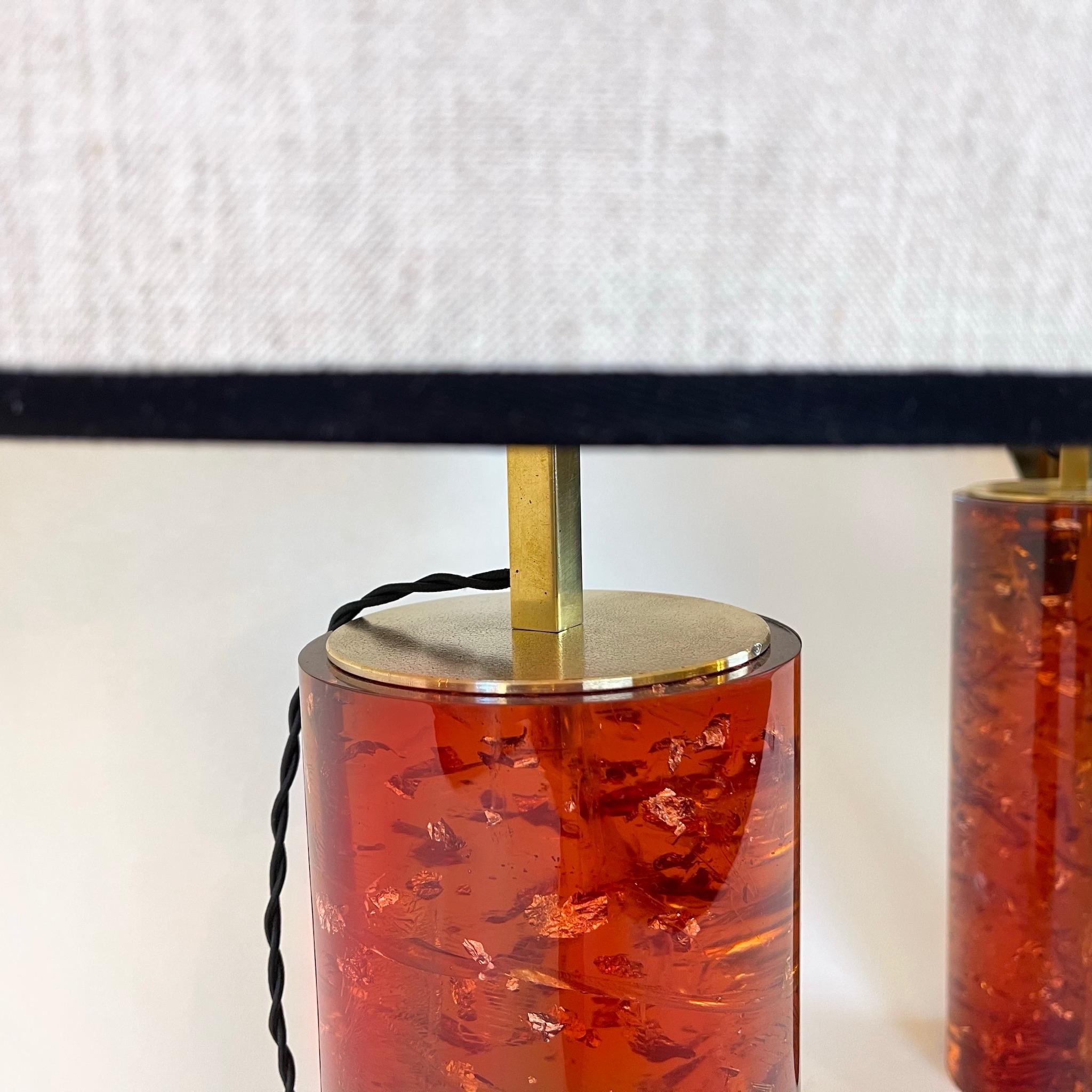 Pair of Italian Reddish Amber Fractal Resin Table Lamps w/Brass Details & Shades For Sale 3